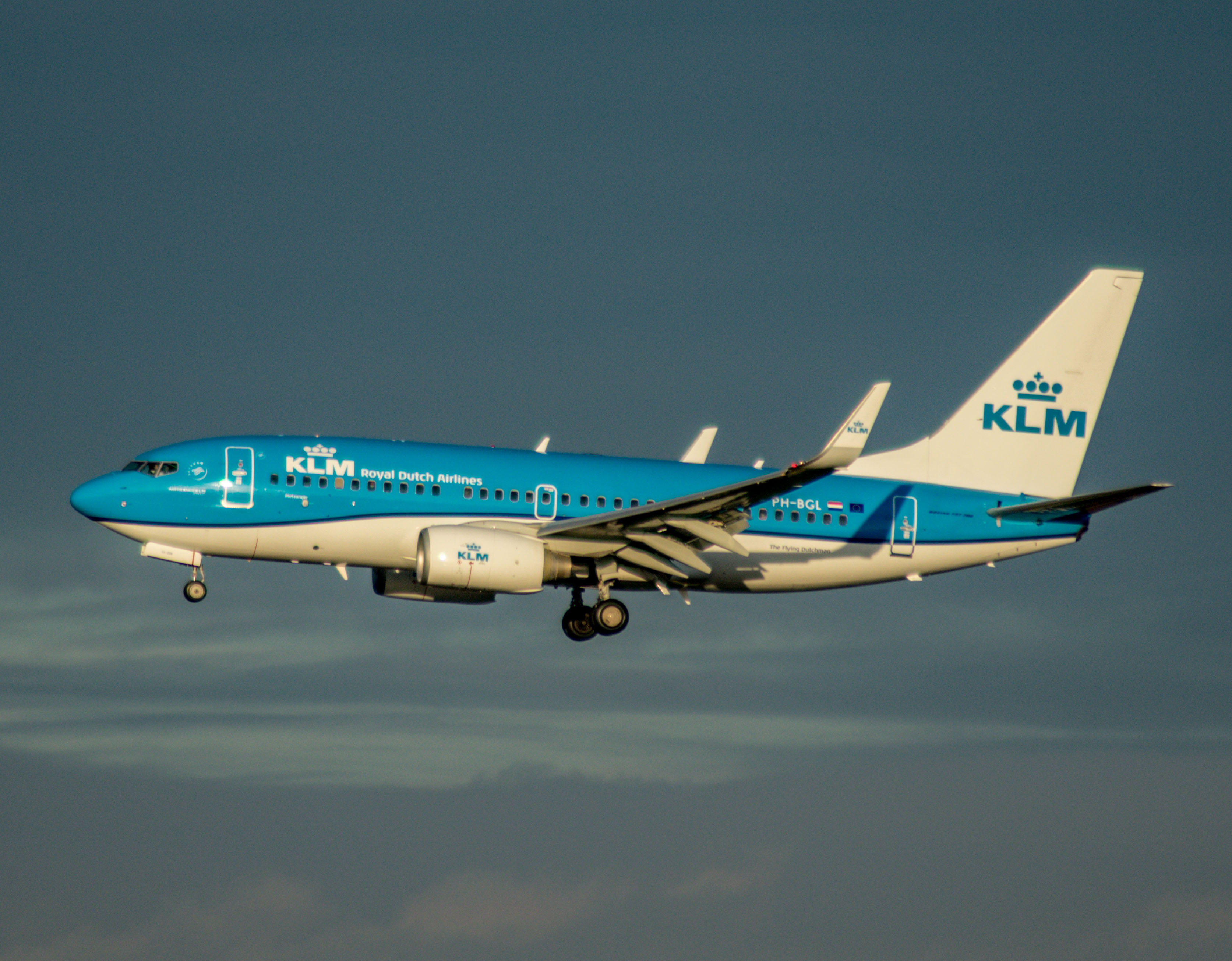 PH-BGL/PHBGL KLM Royal Dutch Airlines Boeing 737 NG Airframe Information - AVSpotters.com