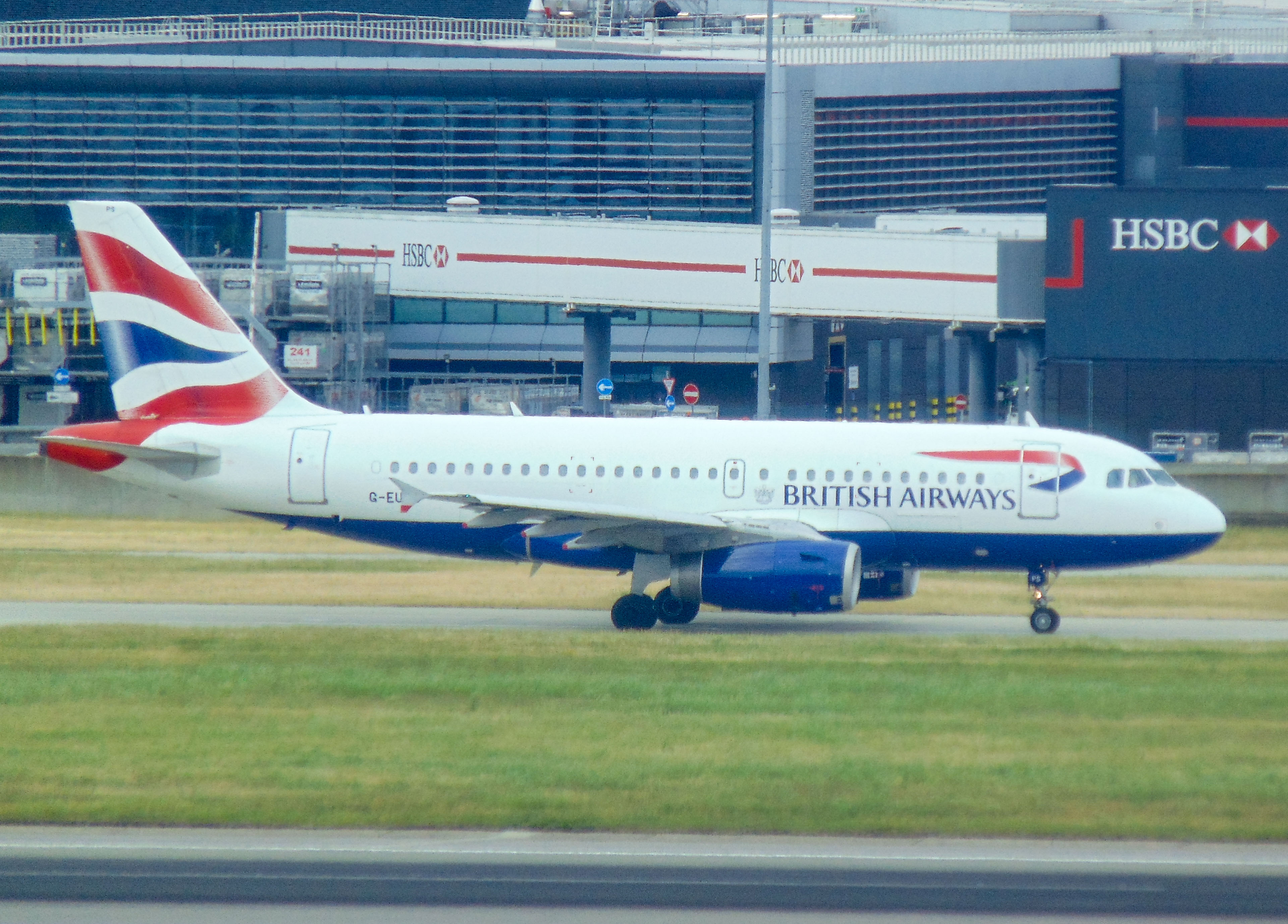 G-EUPS/GEUPS British Airways Airbus A319-131 Photo by AV8 Photos - AVSpotters.com