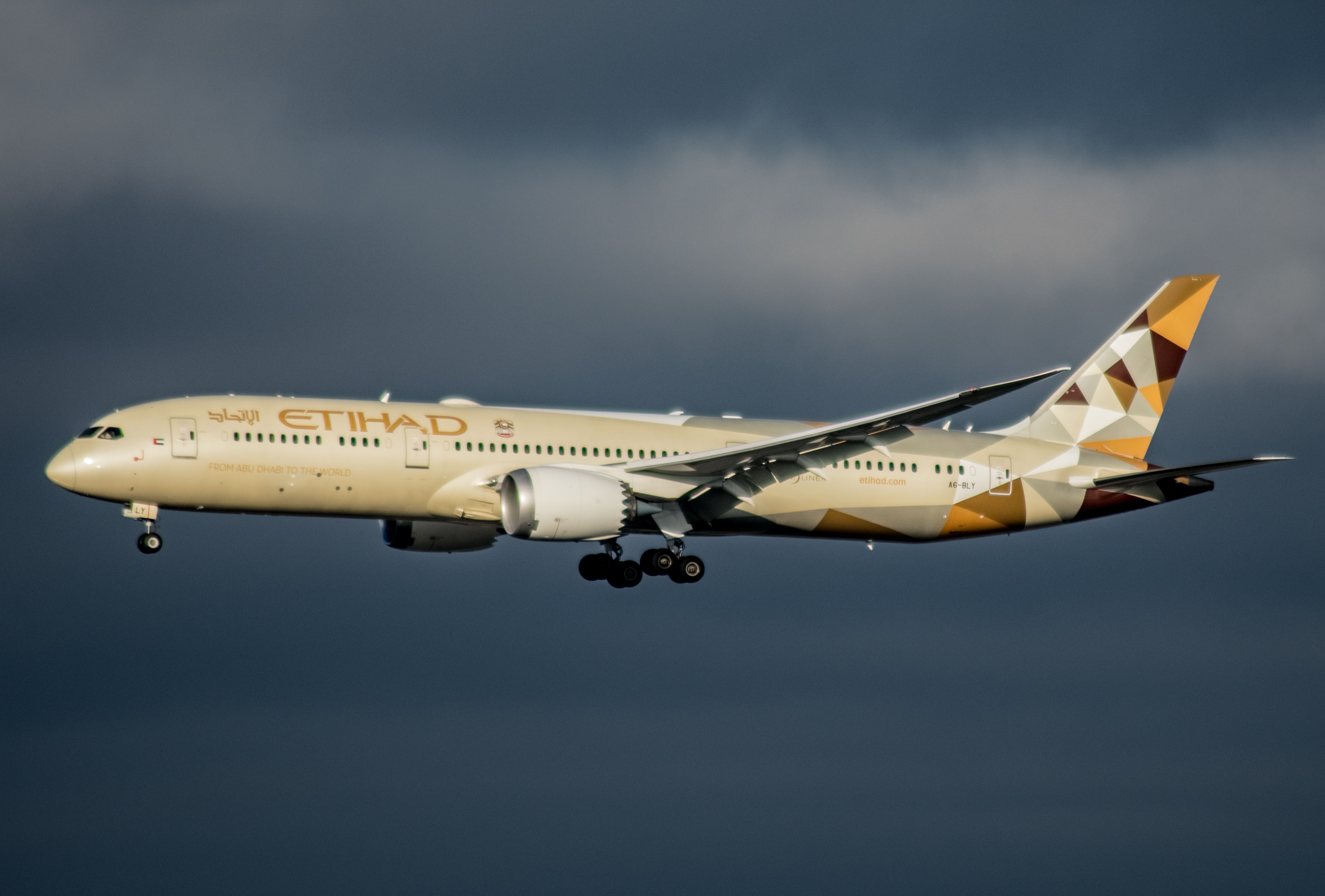 A6-BLY/A6BLY Etihad Airways Boeing 787-9 Photo by AV8 Photos - AVSpotters.com