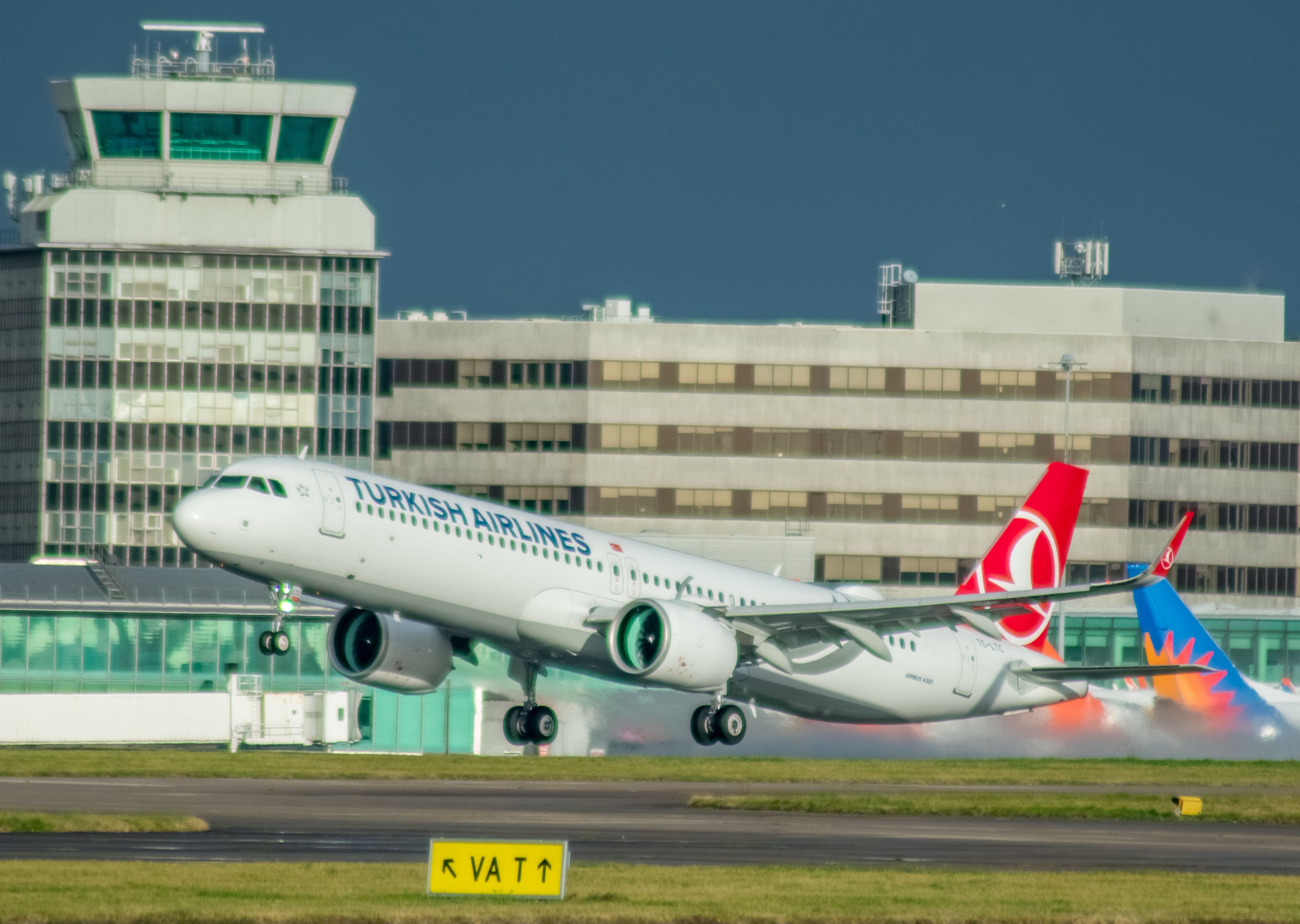 TC-LTC/TCLTC THY Turkish Airlines Airbus A321-271nx Photo by AV8 Photos - AVSpotters.com