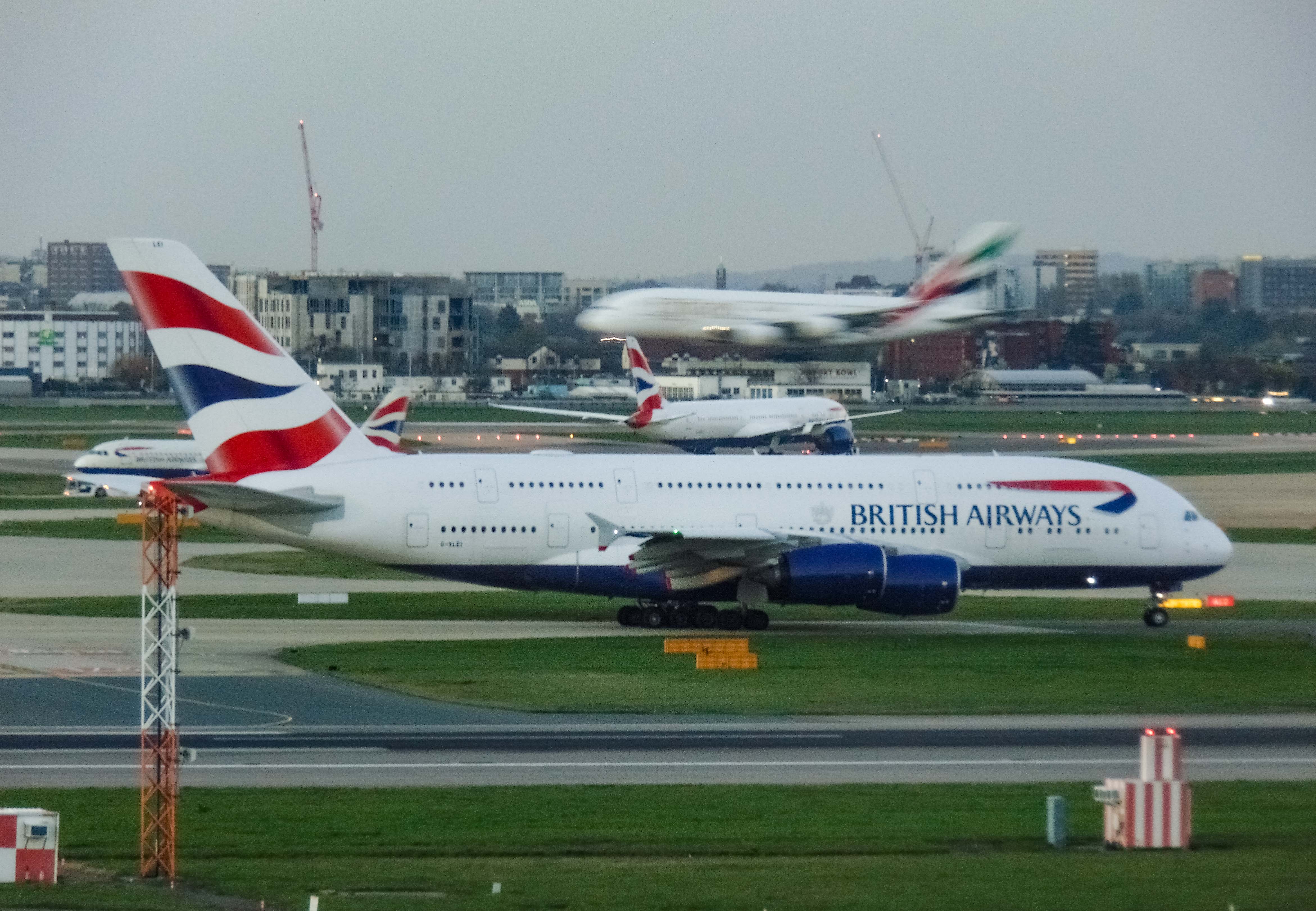 G-XLEI/GXLEI British Airways Airbus A380-841 Photo by AV8 Photos - AVSpotters.com