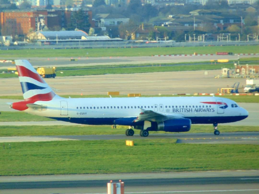 G-EUUY/GEUUY British Airways Airbus A320-232 Photo by AV8 Photos - AVSpotters.com