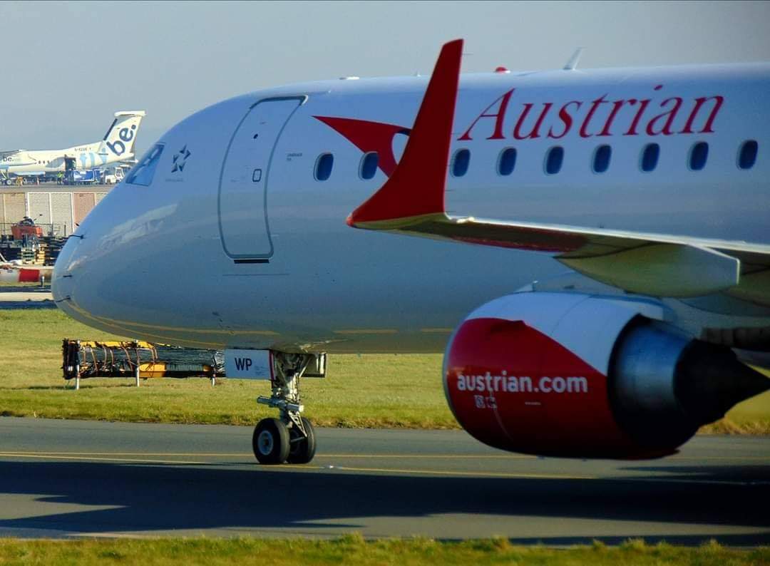 OE-LWP/OELWP Austrian Airlines Embraer ERJ-195LR Photo by AV8 Photos - AVSpotters.com