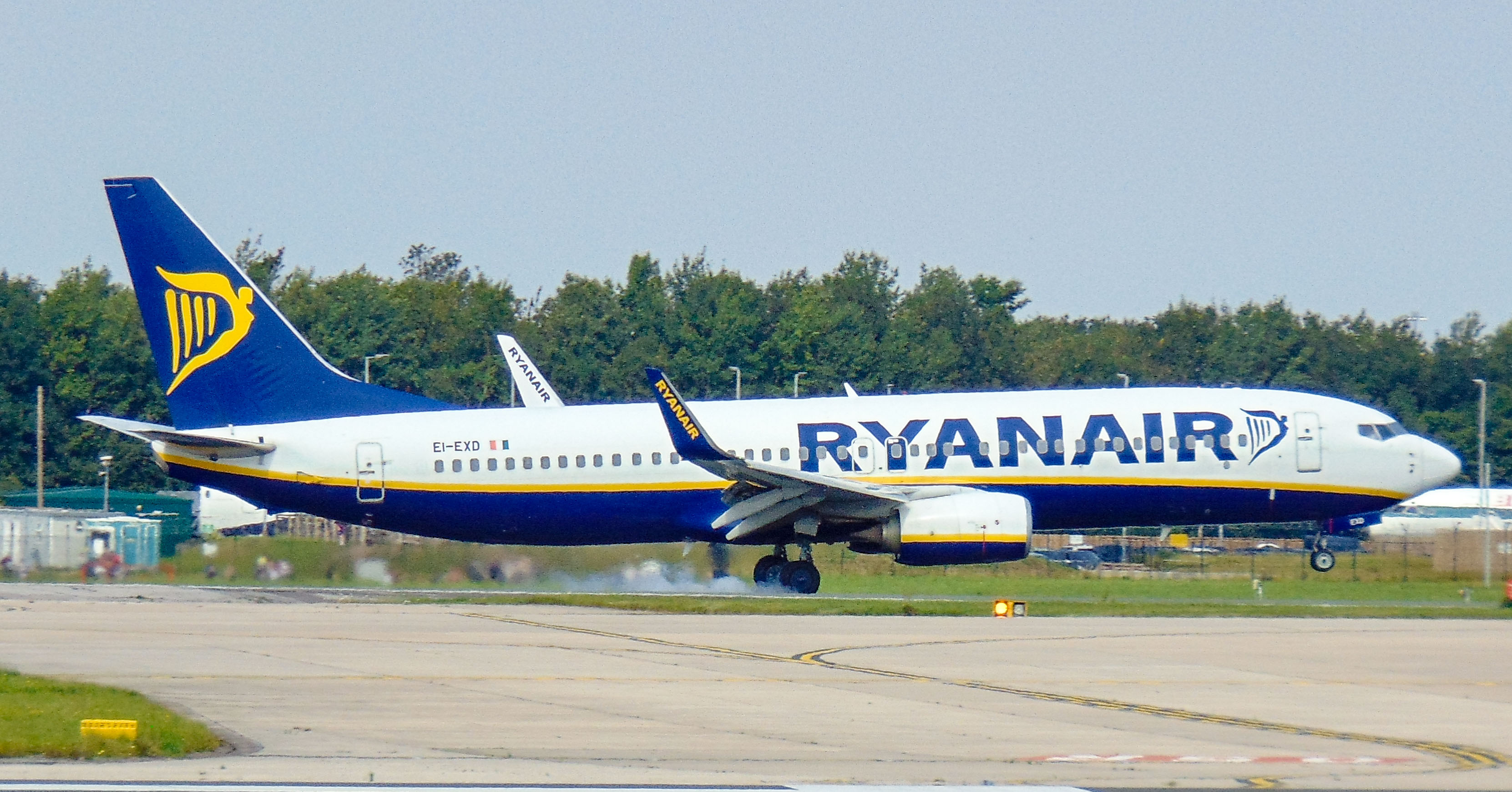 EI-EXD/EIEXD Ryanair Boeing 737 NG Airframe Information - AVSpotters.com