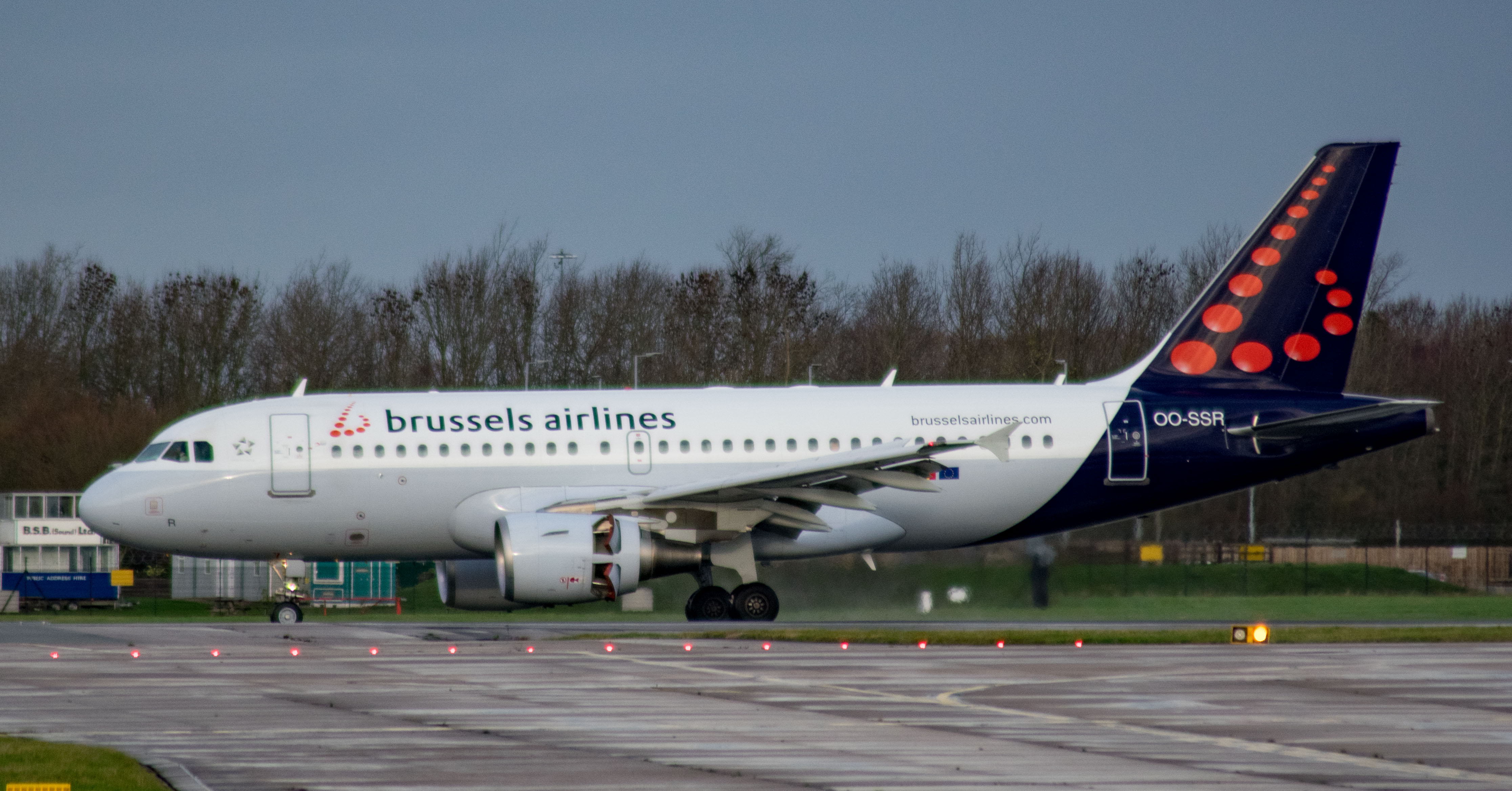 OO-SSR/OOSSR Brussels Airlines Airbus A319-112 Photo by AV8 Photos - AVSpotters.com
