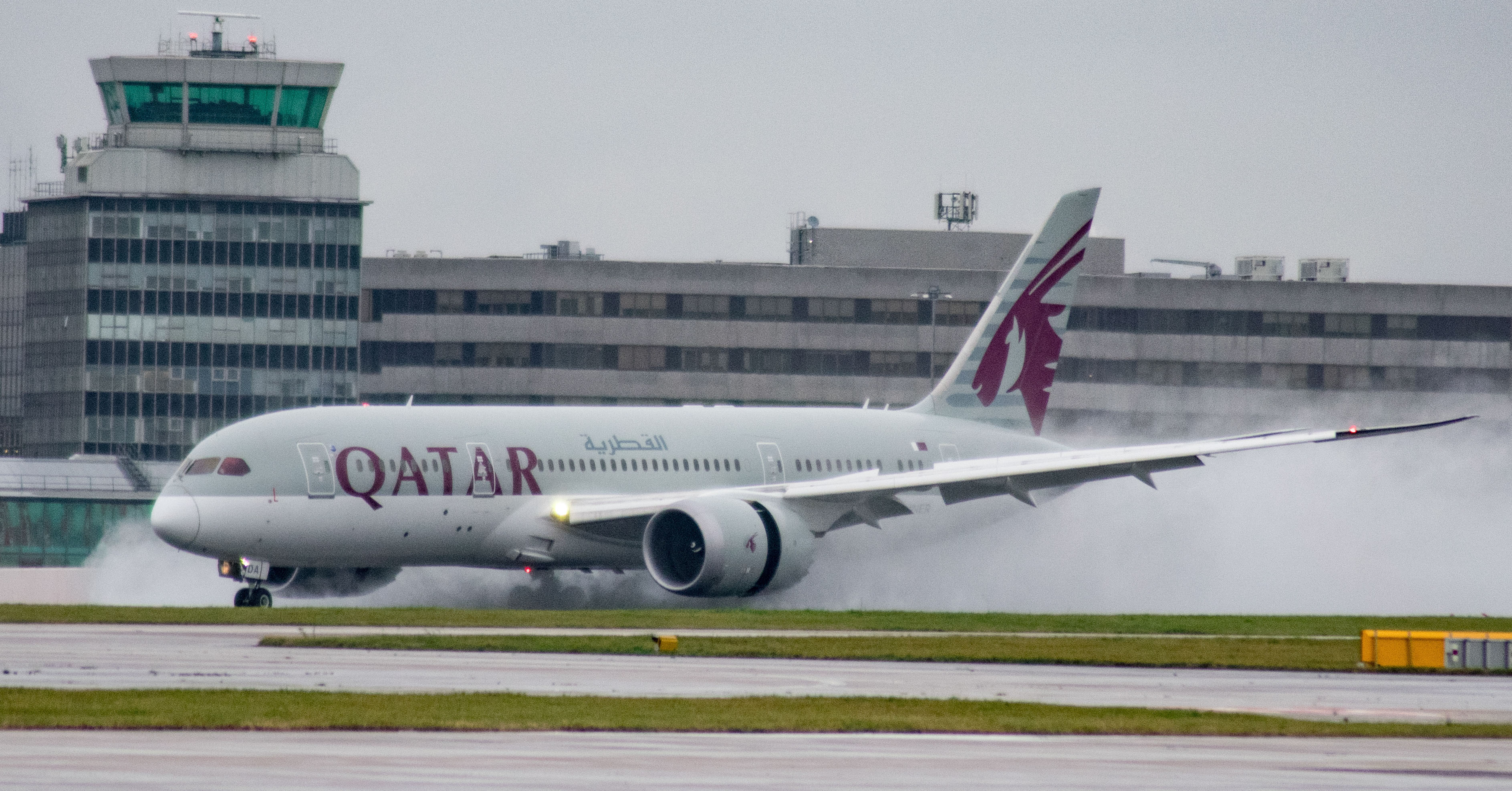 A7-BDA/A7BDA Qatar Airways Boeing 787-8 Photo by AV8 Photos - AVSpotters.com