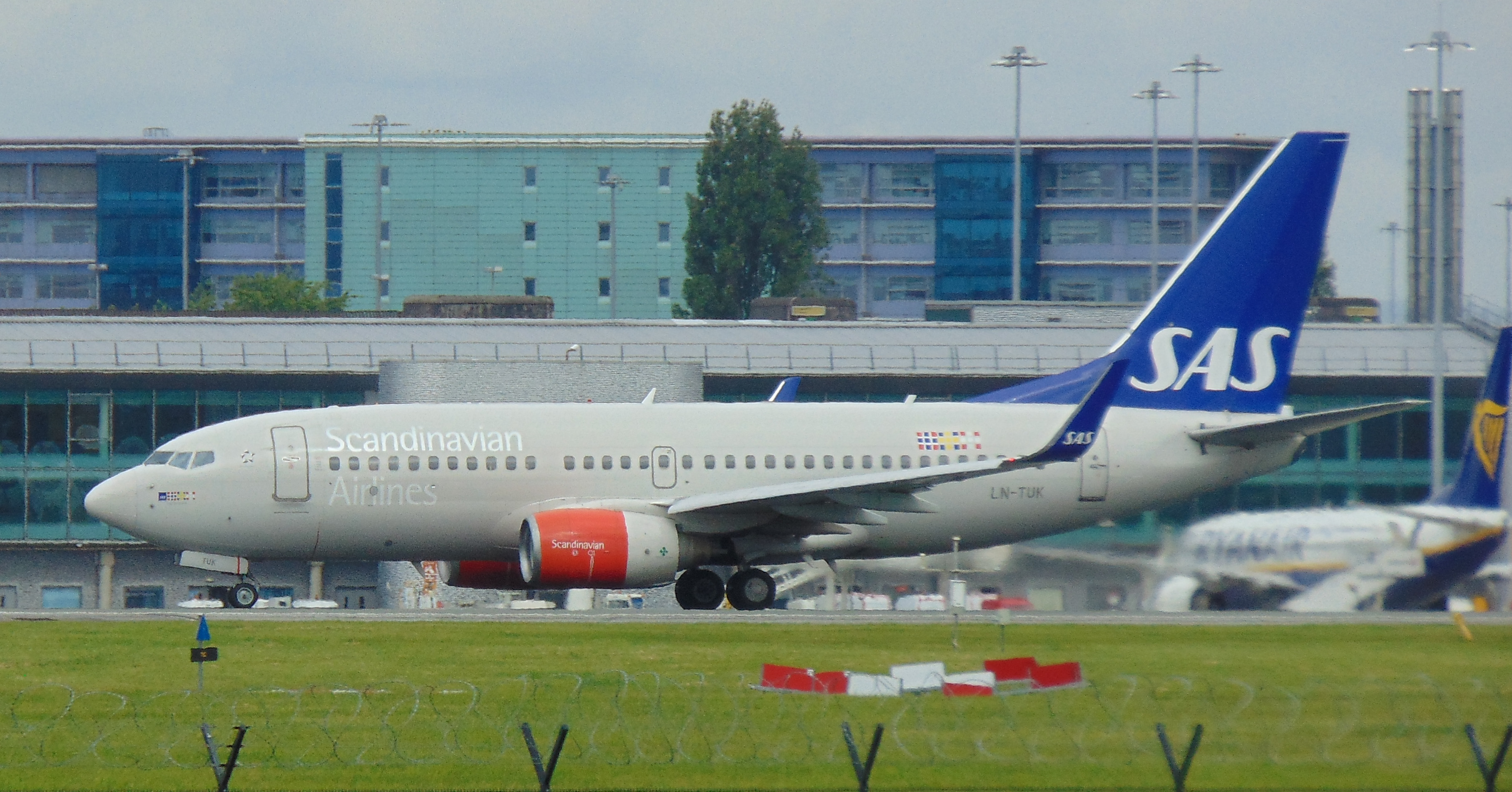LN-TUK/LNTUK SAS Scandinavian Airlines Boeing 737 NG Airframe Information - AVSpotters.com
