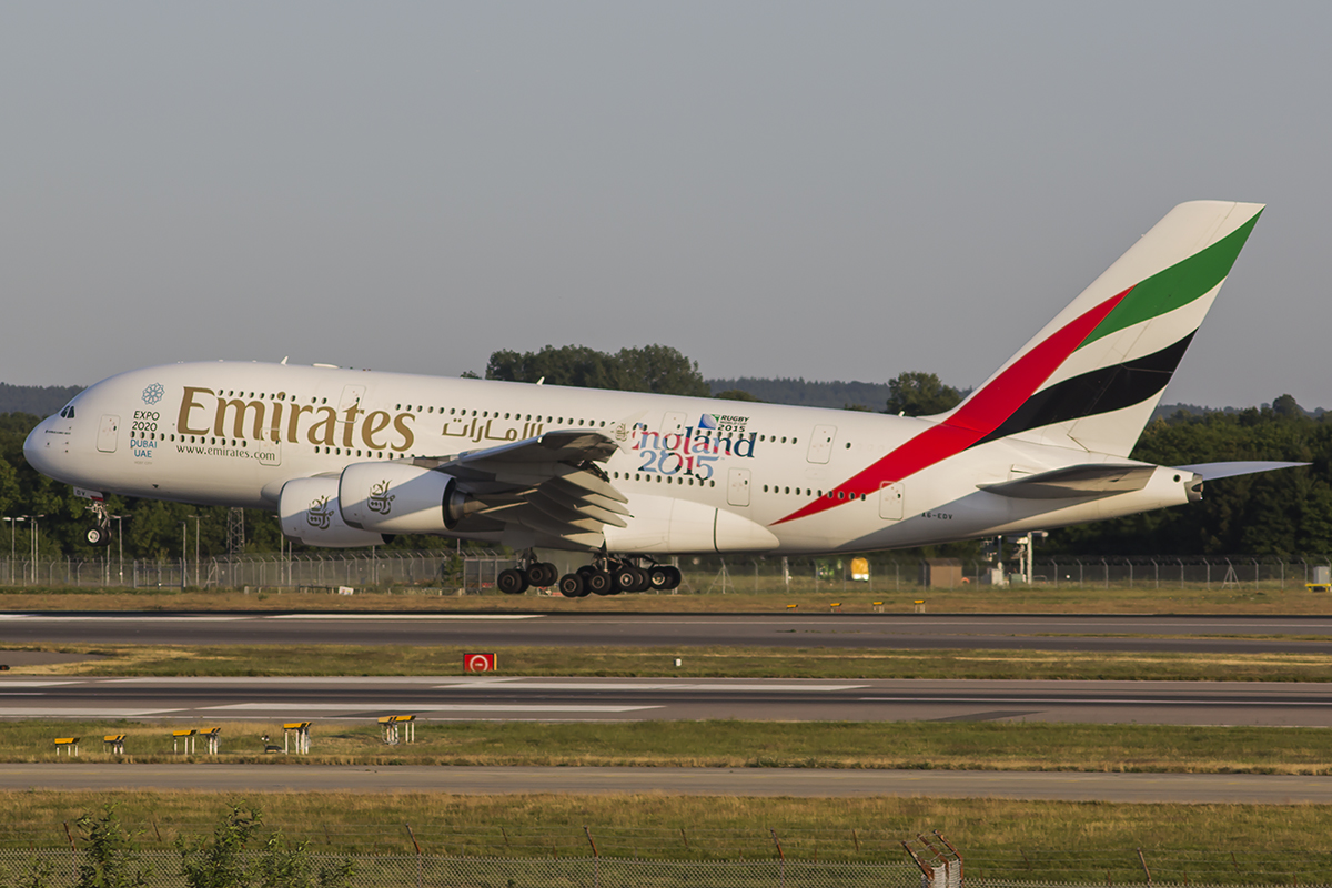 A6-EDV/A6EDV Emirates Airlines Airbus A380 Airframe Information - AVSpotters.com