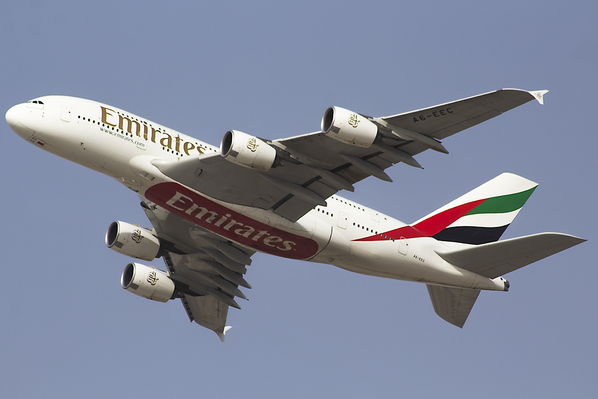 A6-EEC/A6EEC Emirates Airlines Airbus A380 Airframe Information - AVSpotters.com