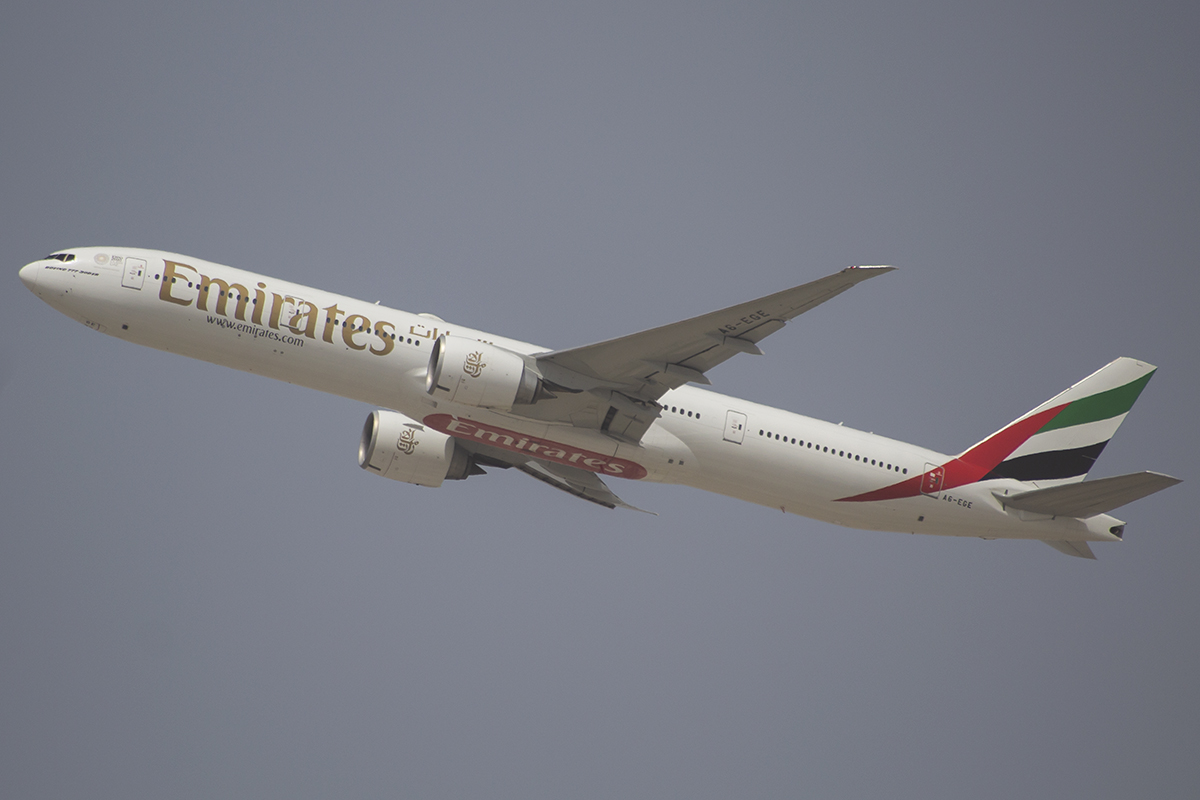 A6-EGE/A6EGE Emirates Airlines Boeing 777 Airframe Information - AVSpotters.com