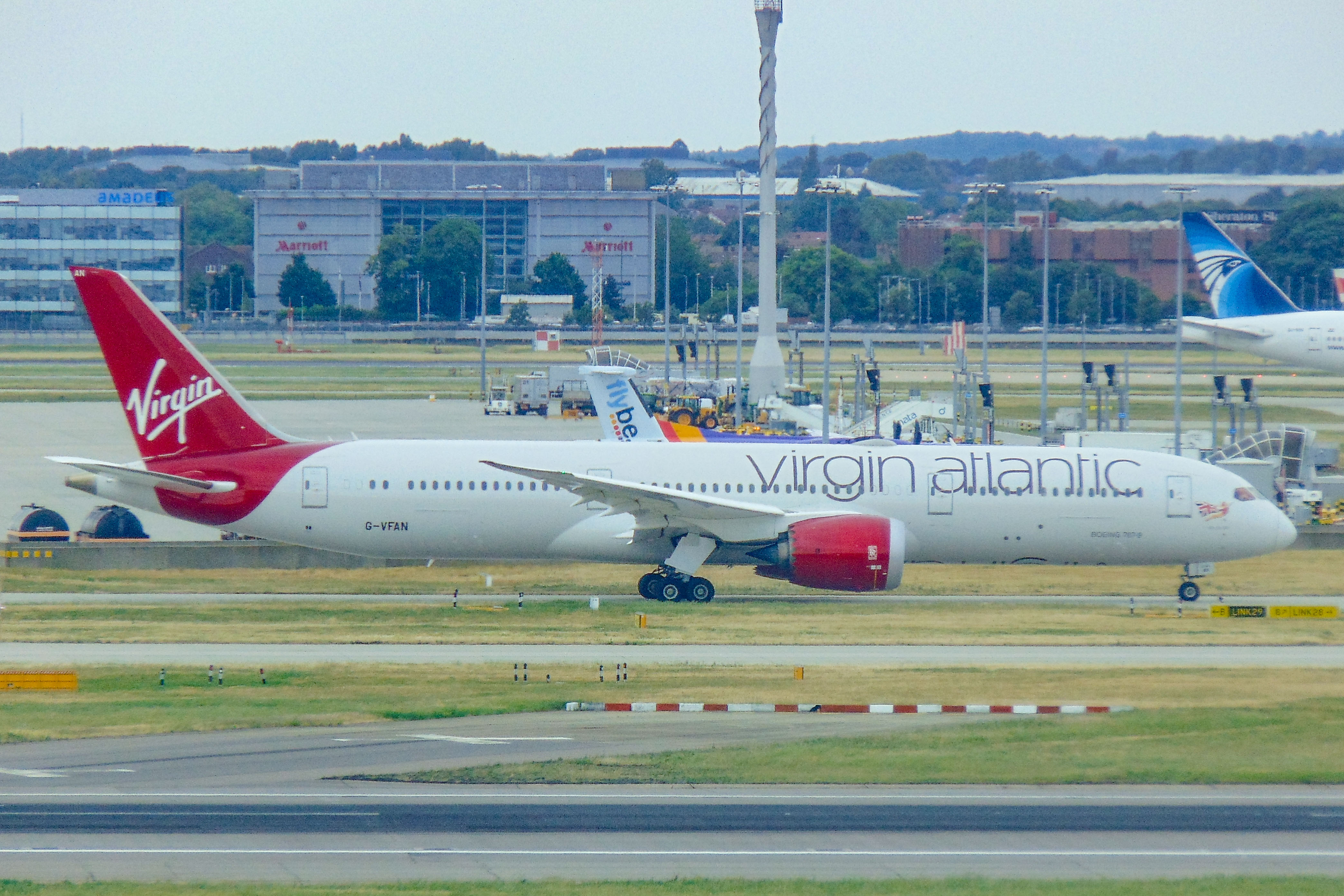 G-VFAN/GVFAN Virgin Atlantic Airways Boeing 787 Airframe Information - AVSpotters.com