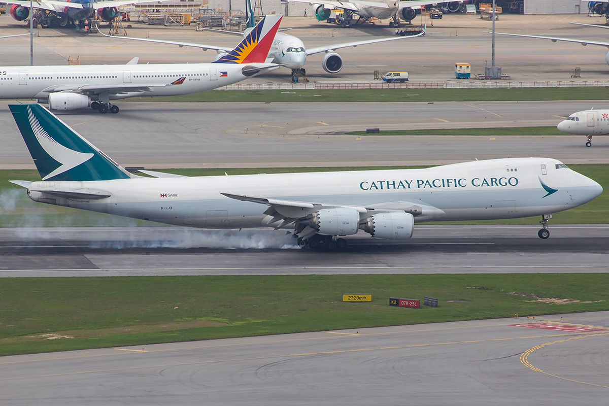 B-LJB/BLJB Cathay Pacific Airways Boeing 747 Airframe Information - AVSpotters.com