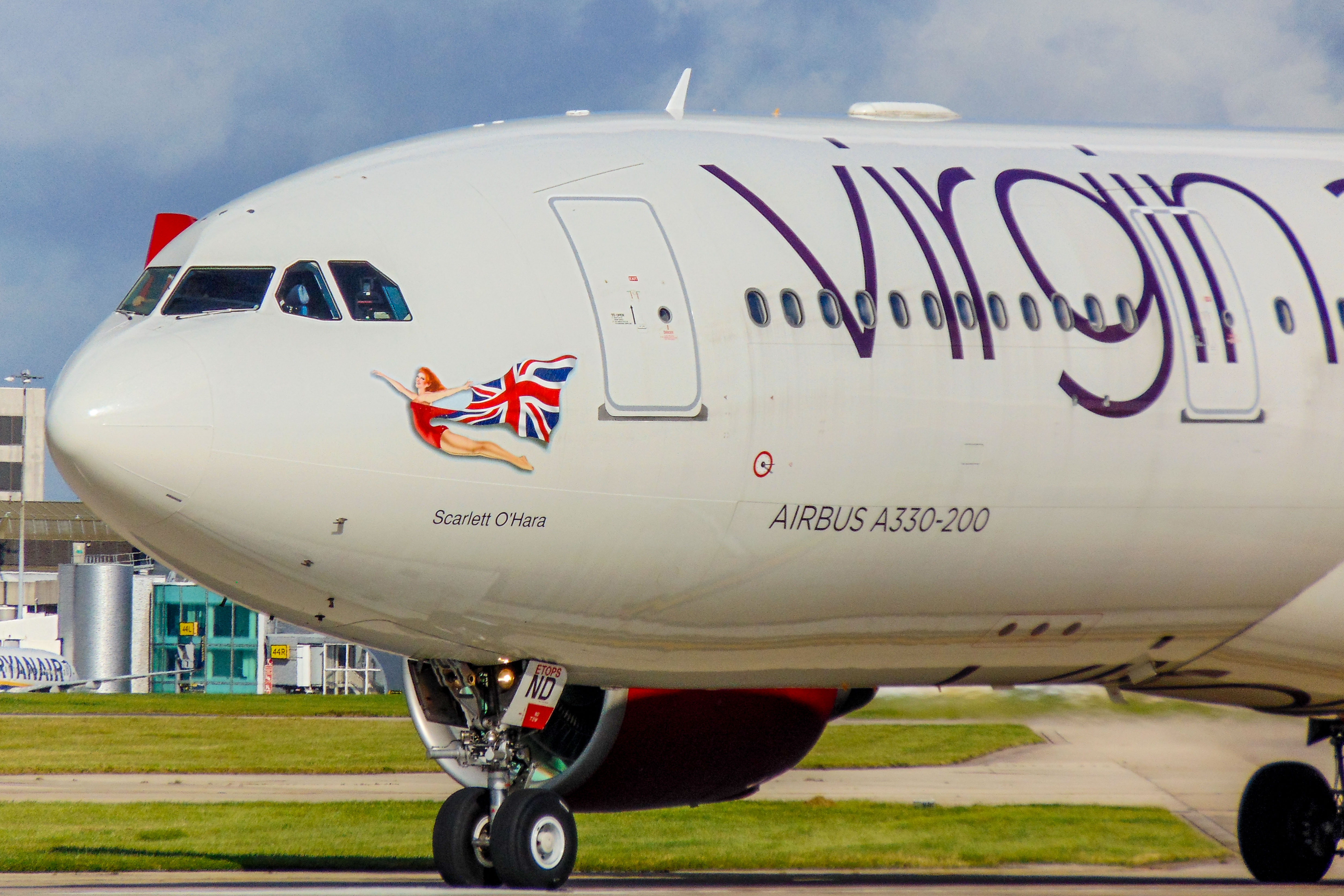G-VWND/GVWND Virgin Atlantic Airways Airbus A330-223 Photo by AV8 Photos - AVSpotters.com