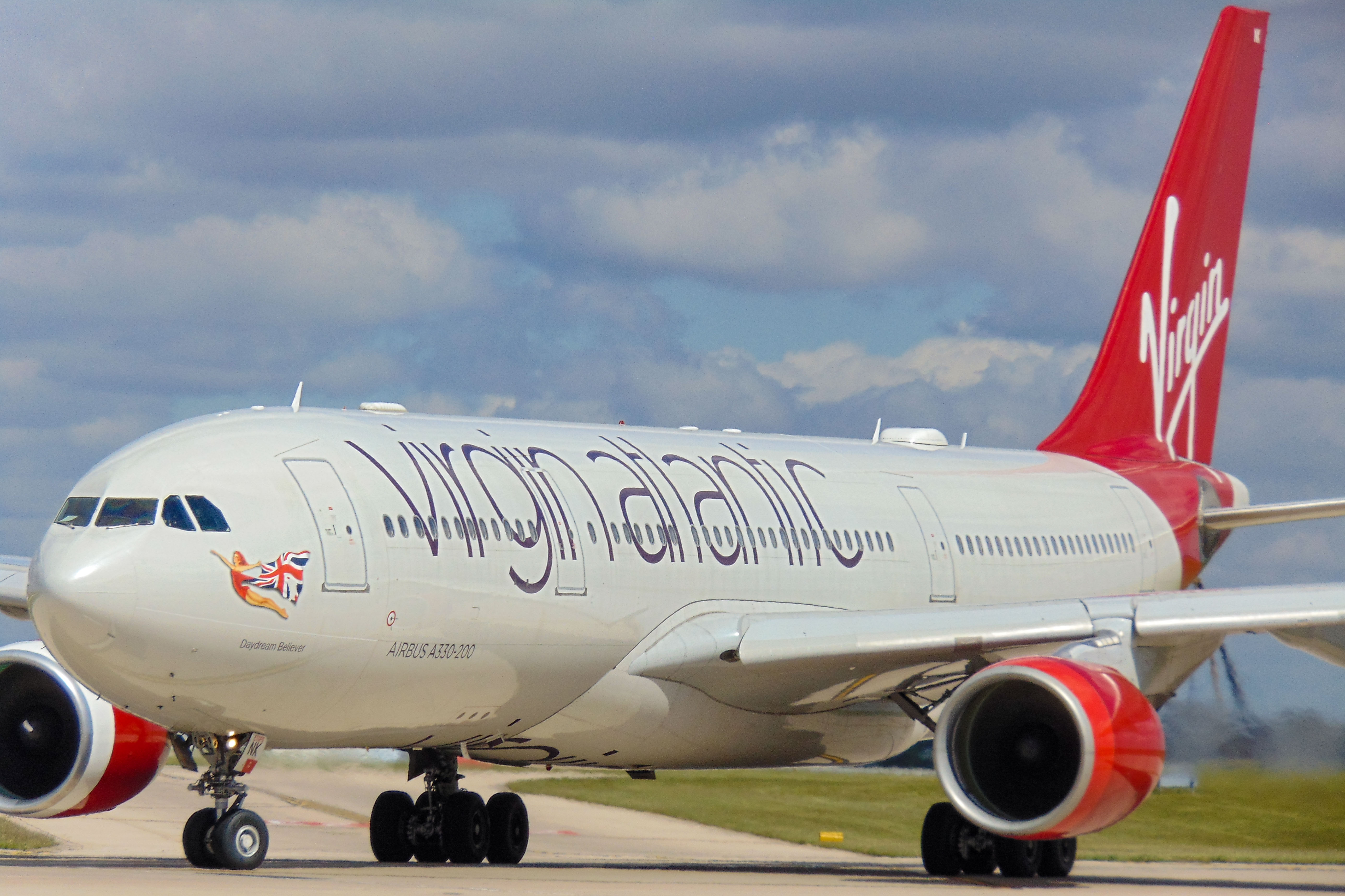 G-VMNK/GVMNK Virgin Atlantic Airways Airbus A330-223 Photo by AV8 Photos - AVSpotters.com