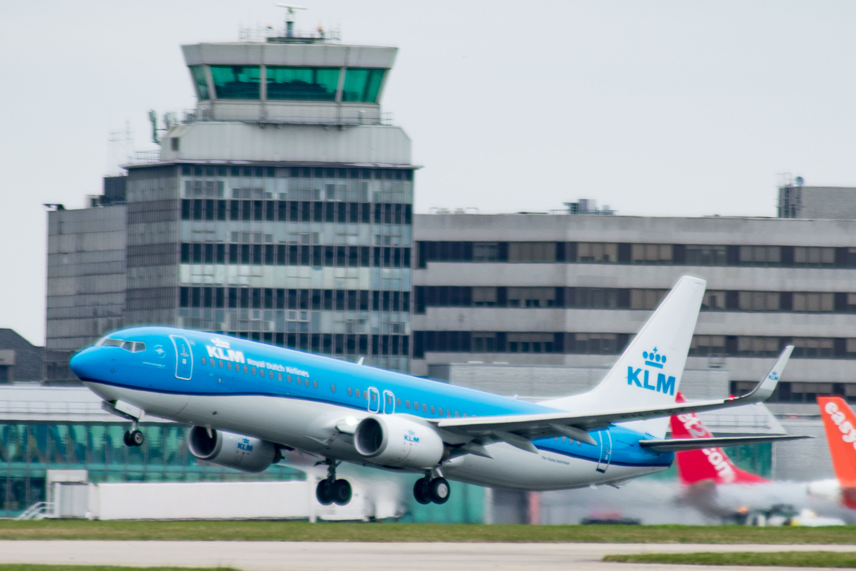 PH-BXZ/PHBXZ KLM Royal Dutch Airlines Boeing 737-8K2(WL) Photo by AV8 Photos - AVSpotters.com