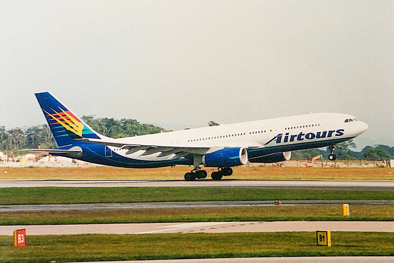 G-MLJL/GMLJL Airtours International Airbus A330-243 Photo by AV8 Photos - AVSpotters.com