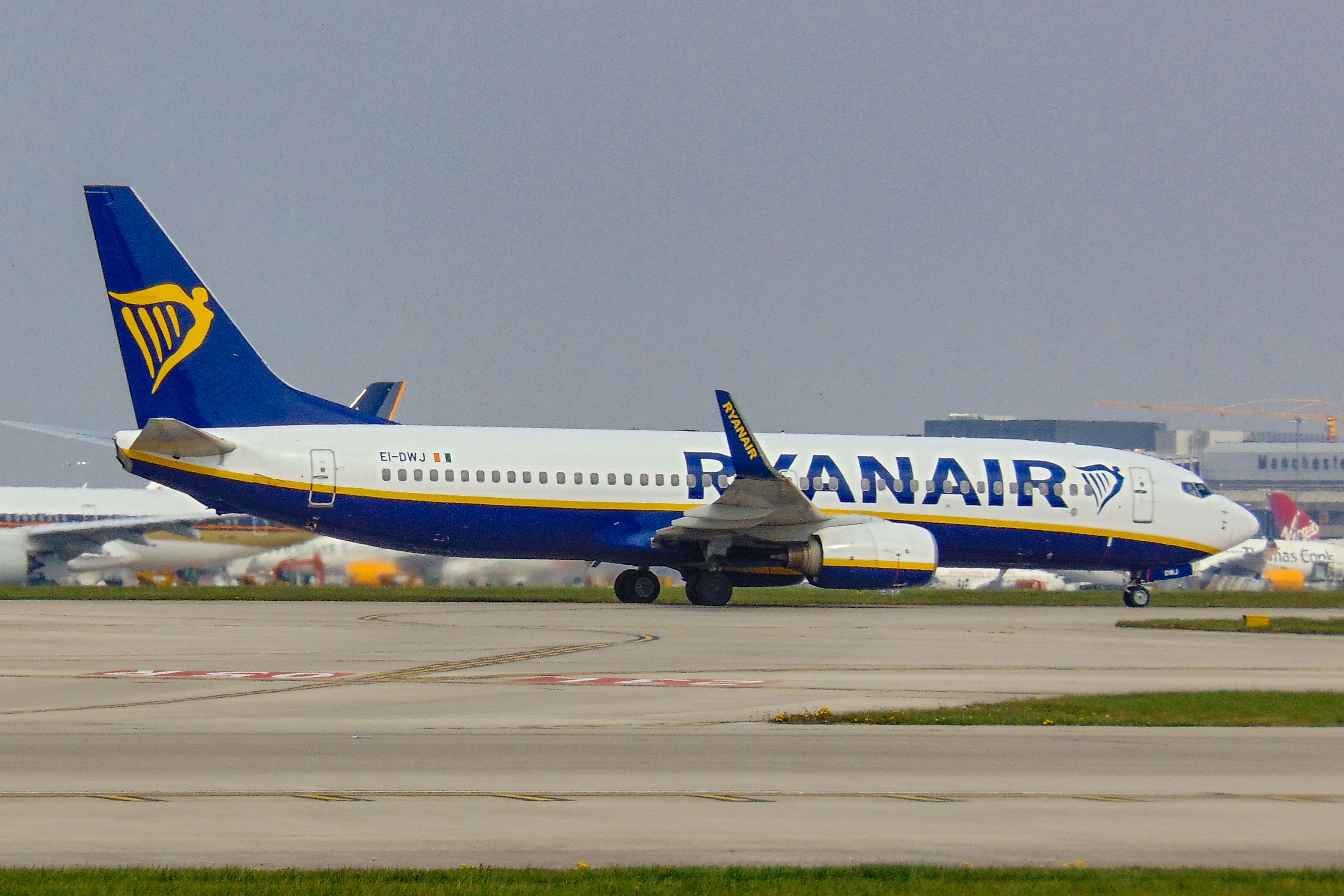 EI-DWJ/EIDWJ Ryanair Boeing 737-8AS(WL) Photo by AV8 Photos - AVSpotters.com