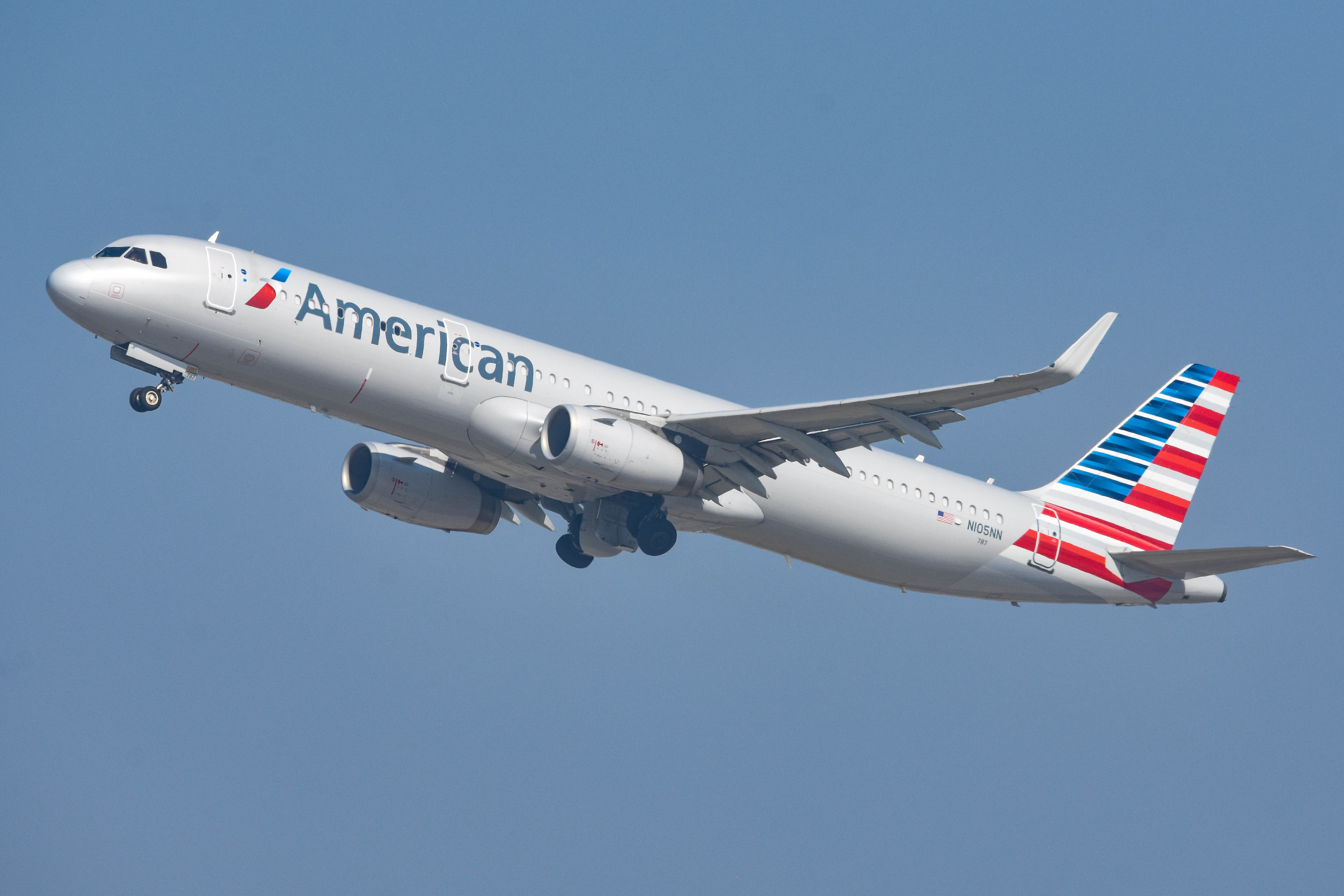 N105NN/N105NN American Airlines Airbus A321 Airframe Information - AVSpotters.com