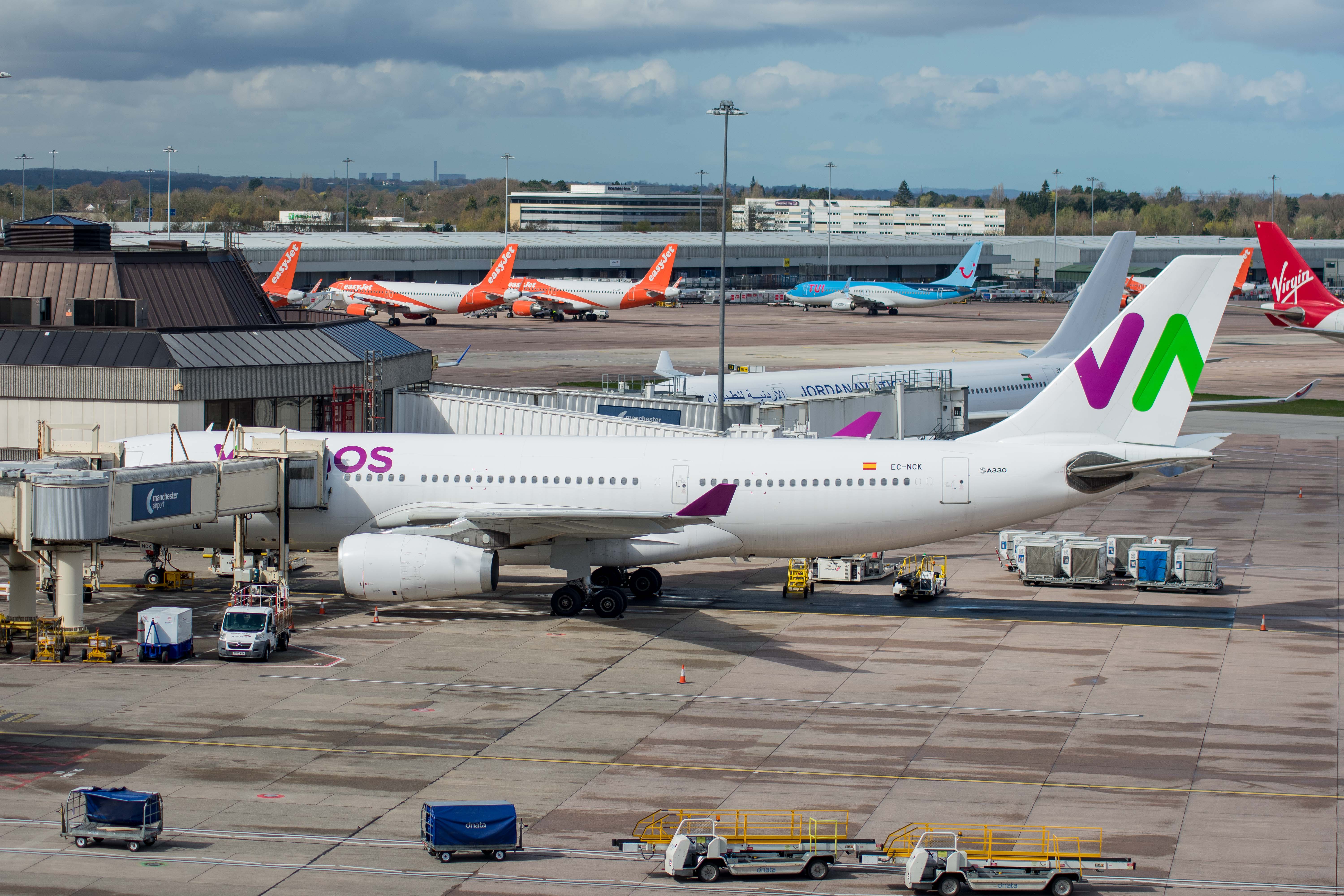 EC-NCK/ECNCK Wamos Air Airbus A330-243 Photo by AV8 Photos - AVSpotters.com