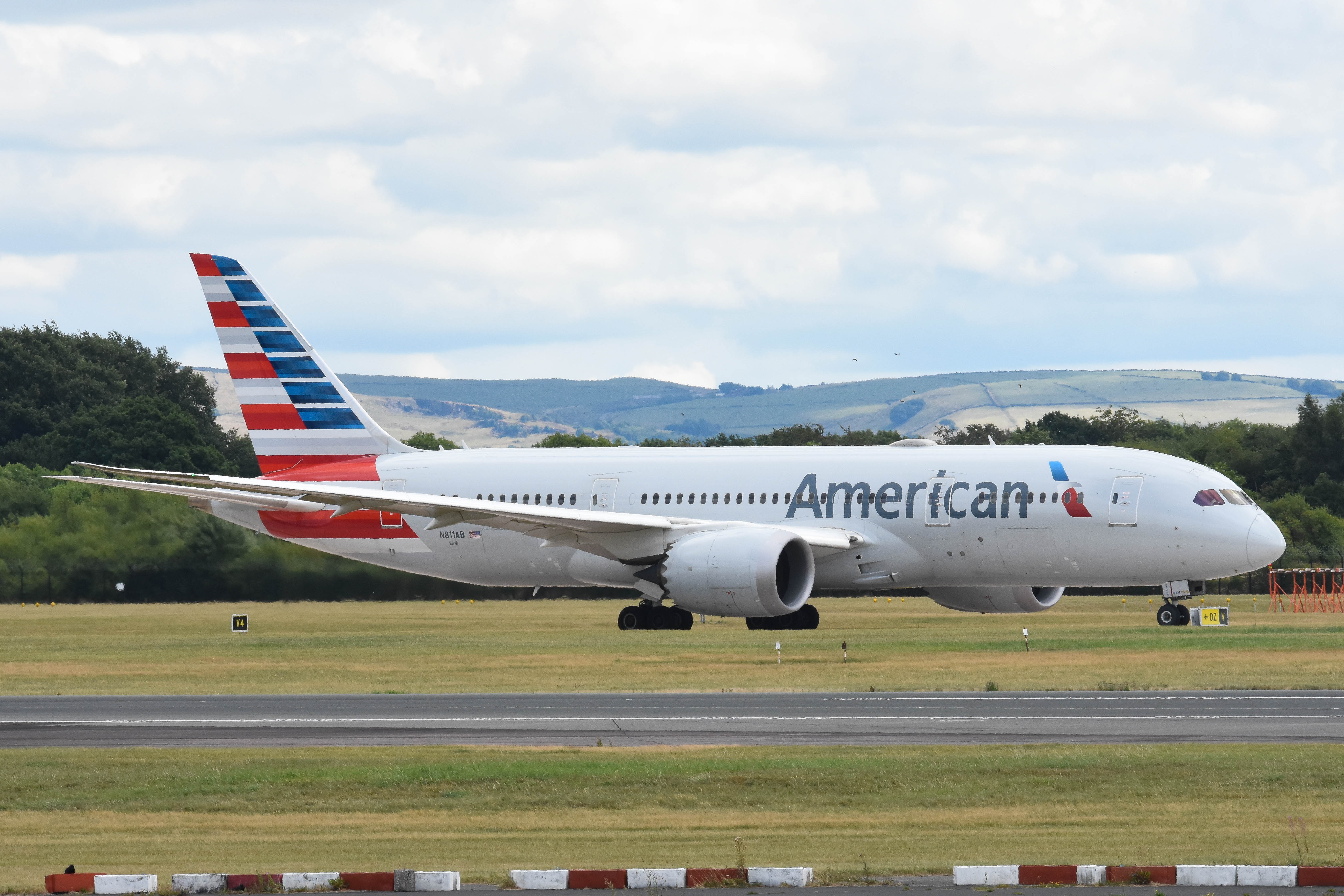 N811AB/N811AB American Airlines Boeing 787-8 Photo by colinw - AVSpotters.com