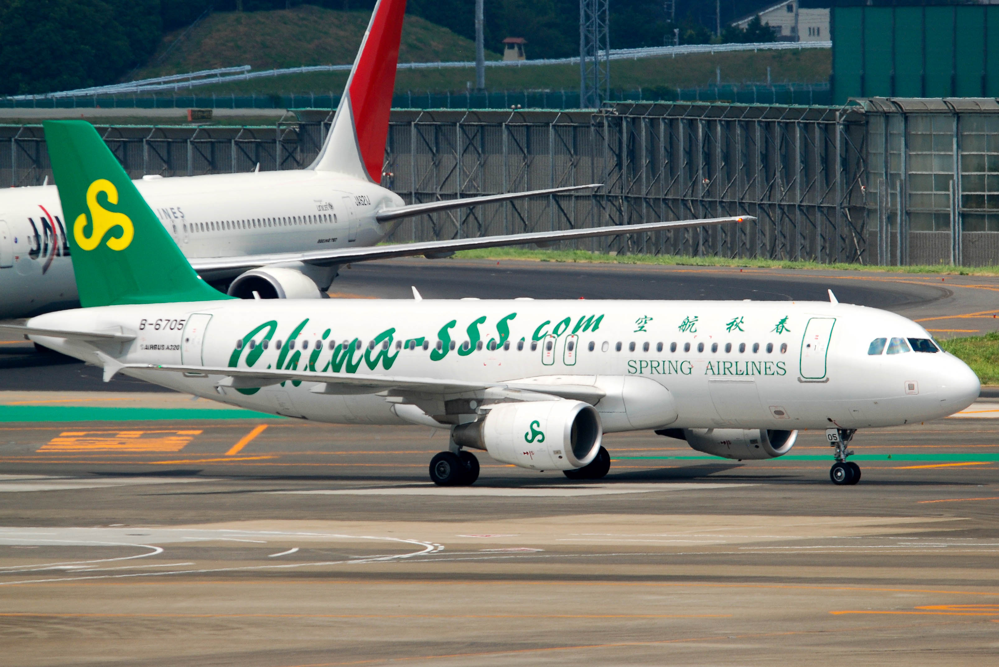 B-6705/B6705 Spring Airlines Airbus A320 Airframe Information - AVSpotters.com