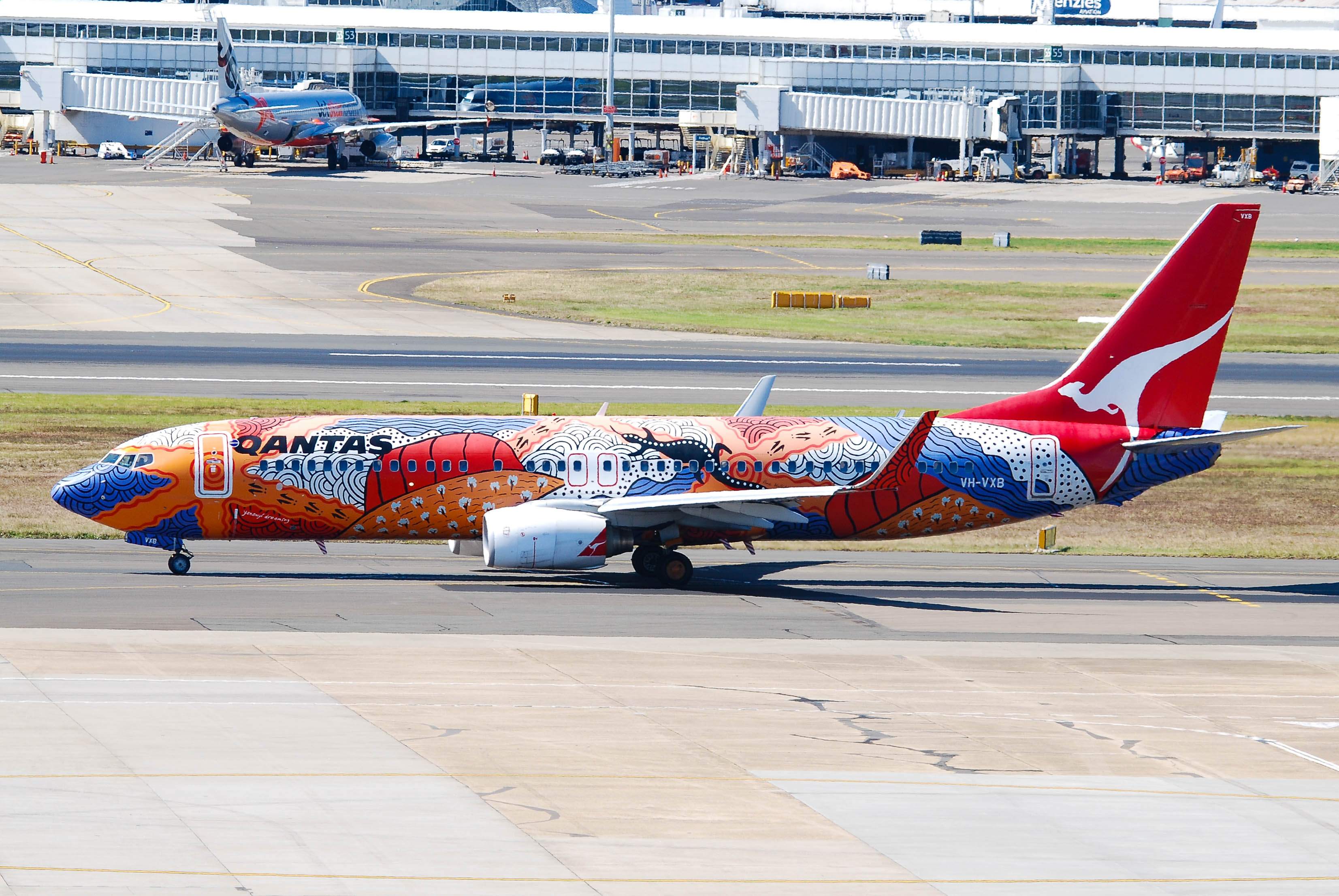 VH-VXB/VHVXB Qantas Boeing 737 NG Airframe Information - AVSpotters.com