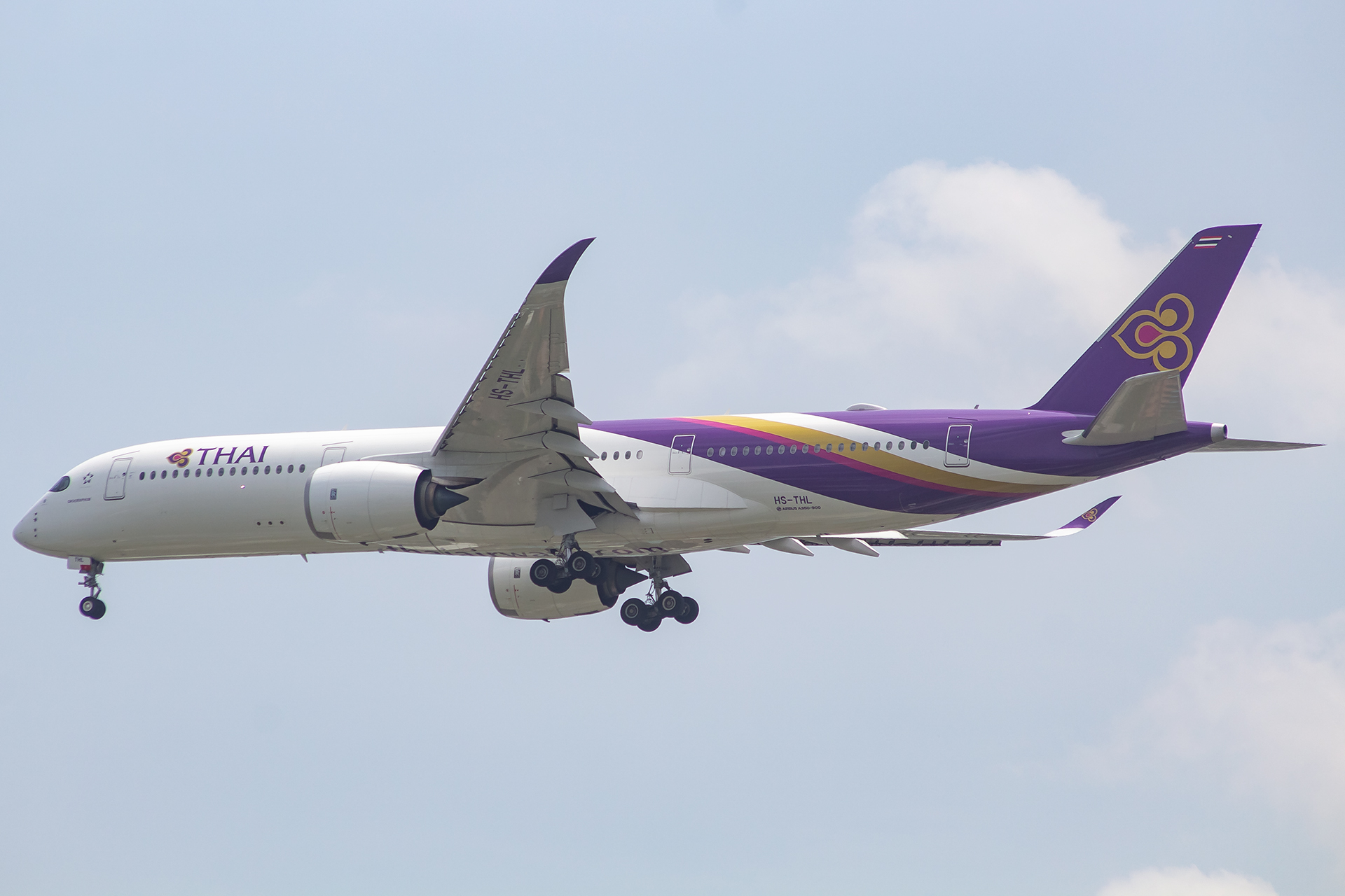 HS-THL/HSTHL Thai Airways International Airbus A350 Airframe Information - AVSpotters.com
