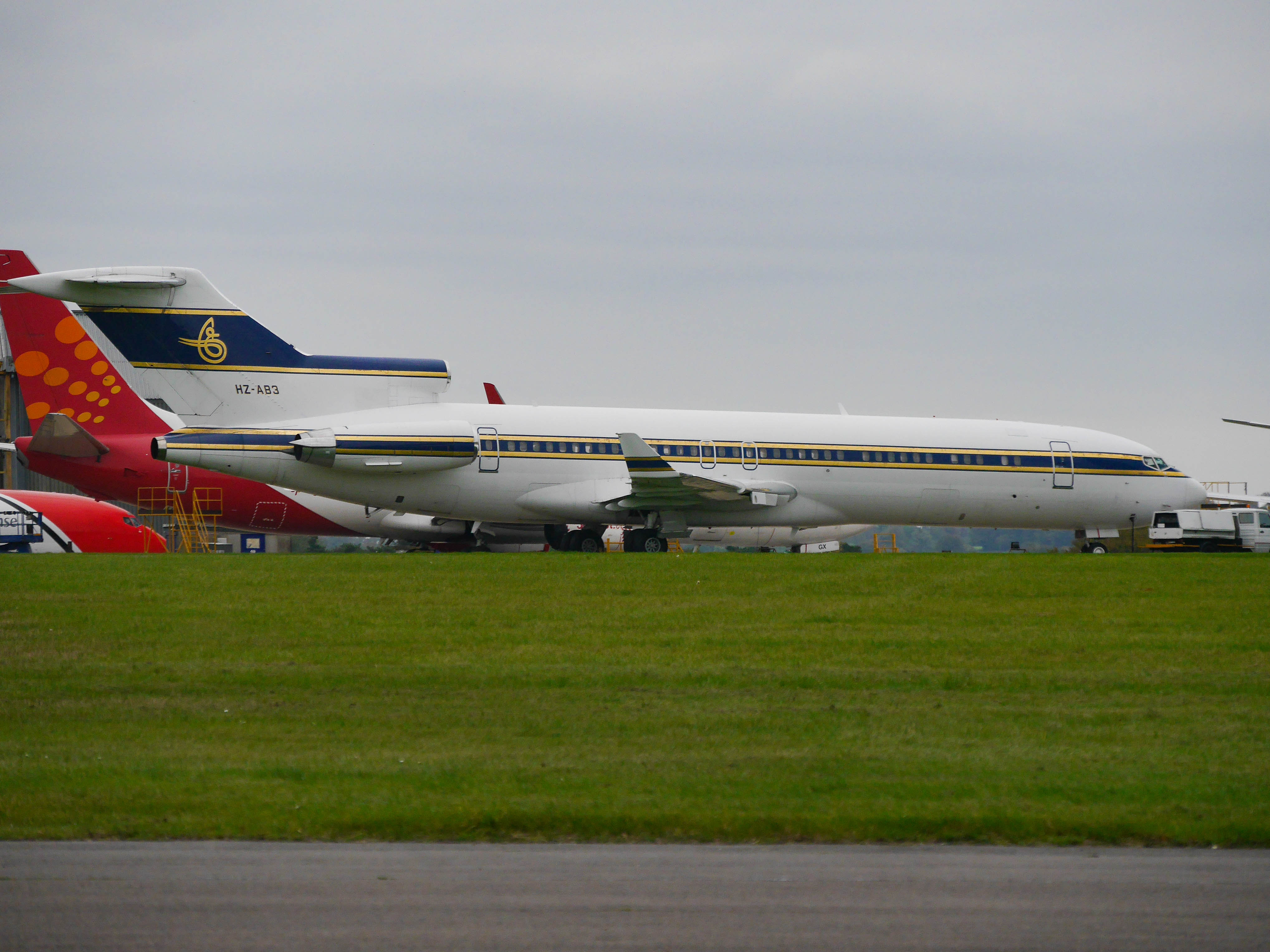 HZ-AB3 /HZAB3  Corporate Boeing 727-2U5RE(WL) Photo by colinw - AVSpotters.com