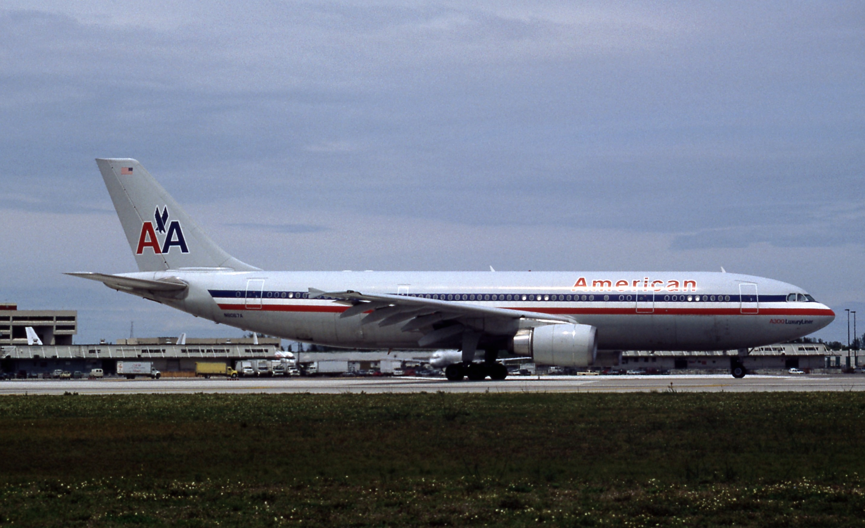 N8067A/N8067A American Airlines Airbus A300-605R Photo by Ayronautica - AVSpotters.com