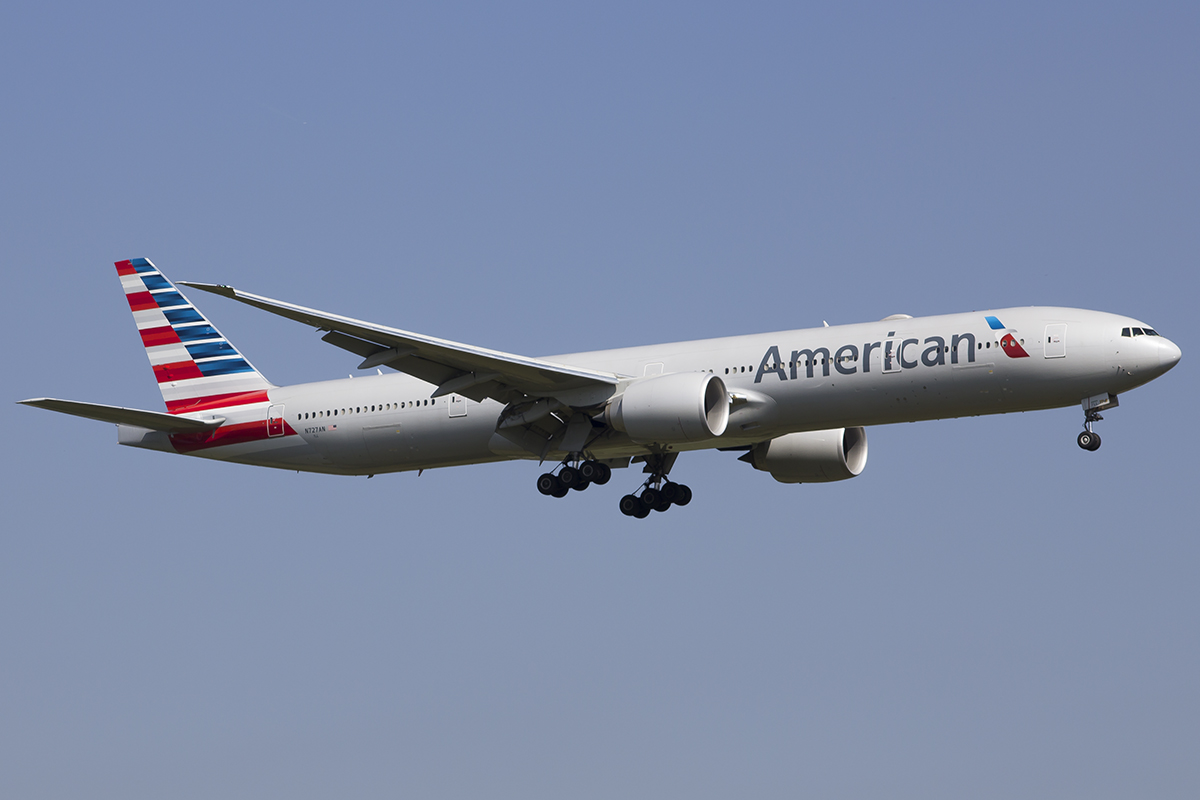 N727AN/N727AN American Airlines Boeing 777 Airframe Information - AVSpotters.com
