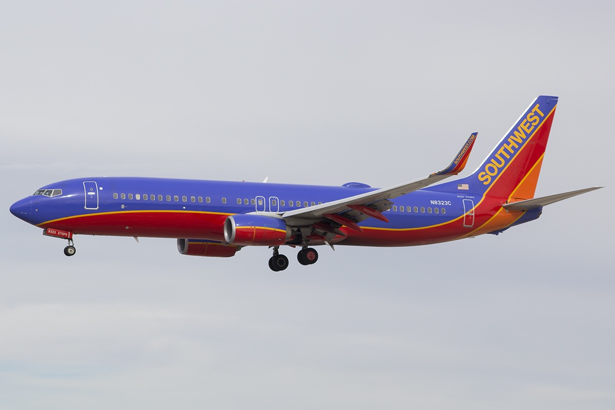 N8323C/N8323C Southwest Airlines Boeing 737-8H4(WL) Photo by JLRAviation - AVSpotters.com
