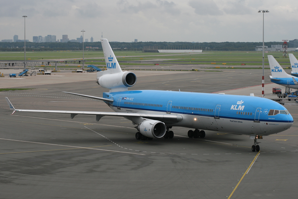 PH-KCC/PHKCC KLM Royal Dutch Airlines McDonnell Douglas MD-11 Airframe Information - AVSpotters.com