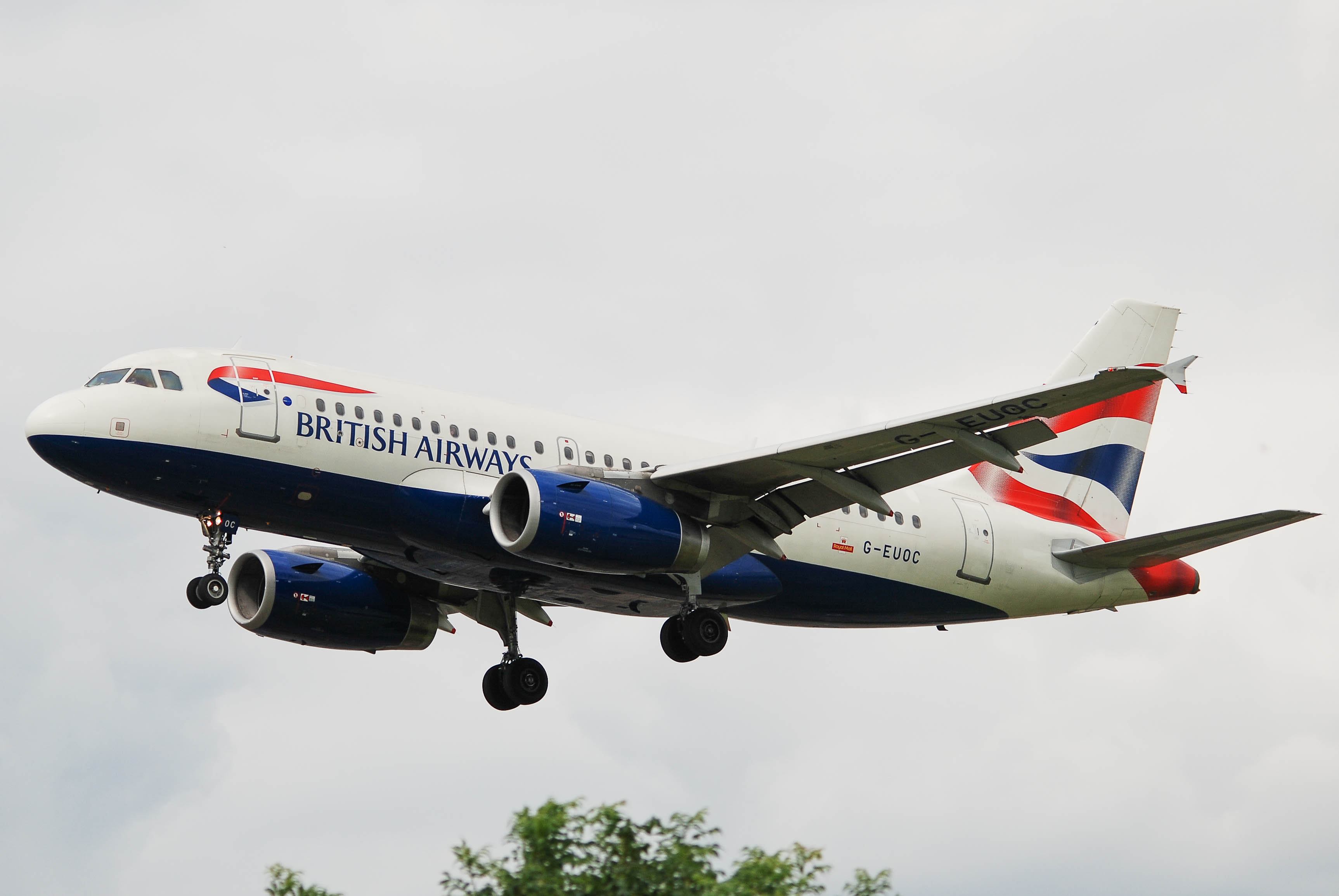 G-EUOC/GEUOC British Airways Airbus A319-131 Photo by colinw - AVSpotters.com