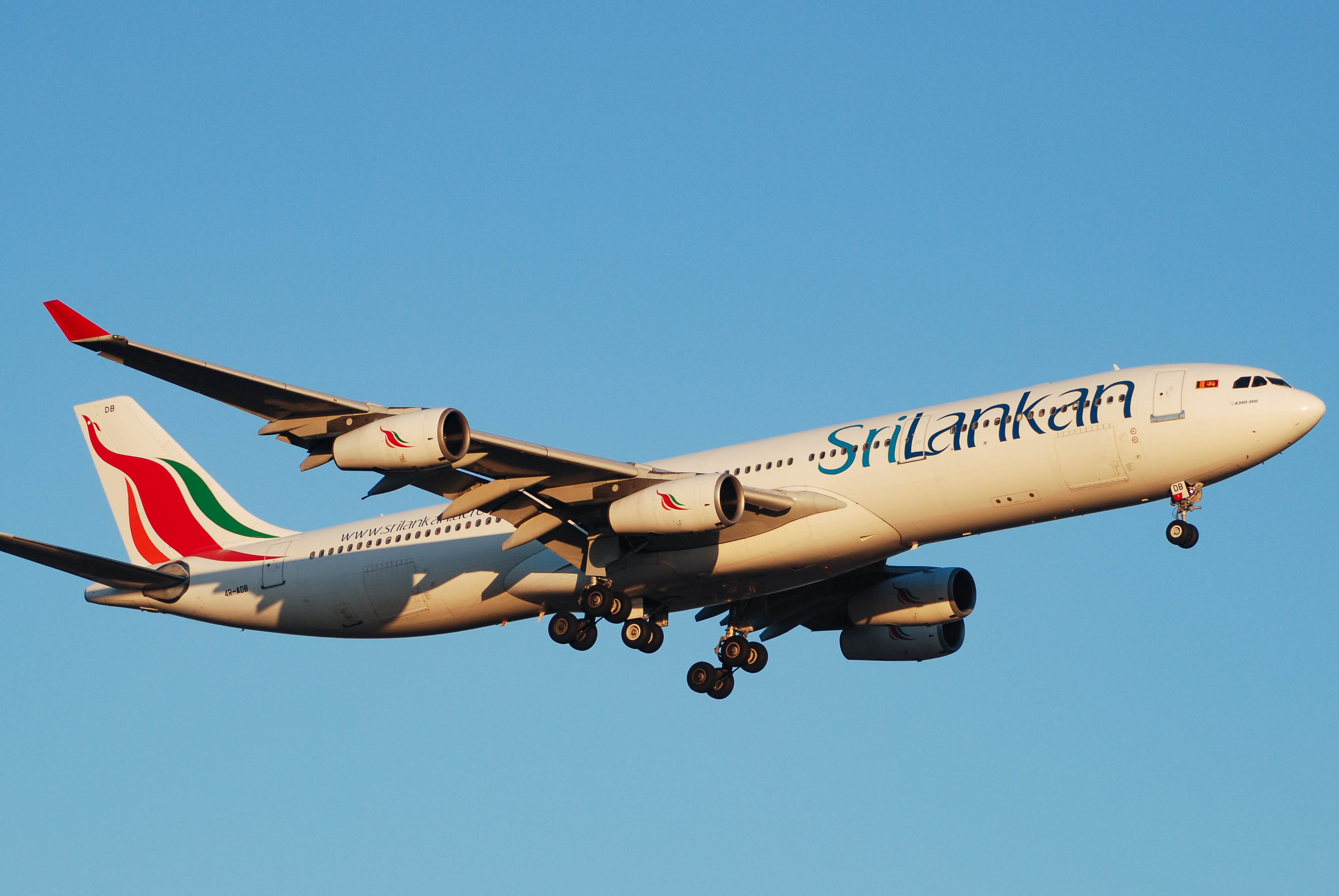 4R-ADB/4RADB SriLankan Airlines Airbus A340 Airframe Information - AVSpotters.com