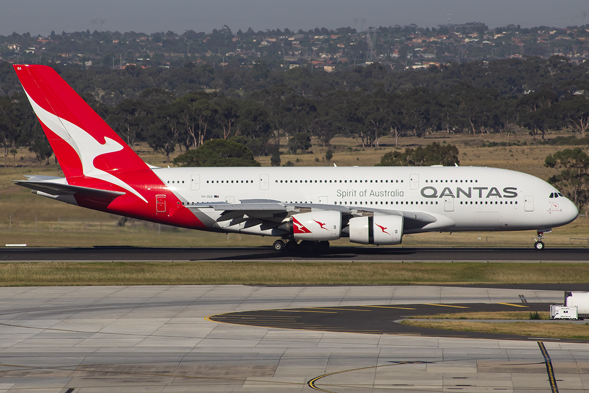 VH-OQA/VHOQA Qantas Airbus A380-842 Photo by JLRAviation - AVSpotters.com