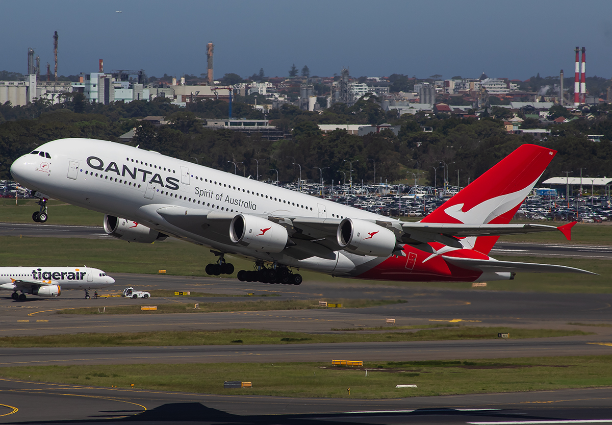 VH-OQB/VHOQB Qantas Airbus A380-842 Photo by JLRAviation - AVSpotters.com