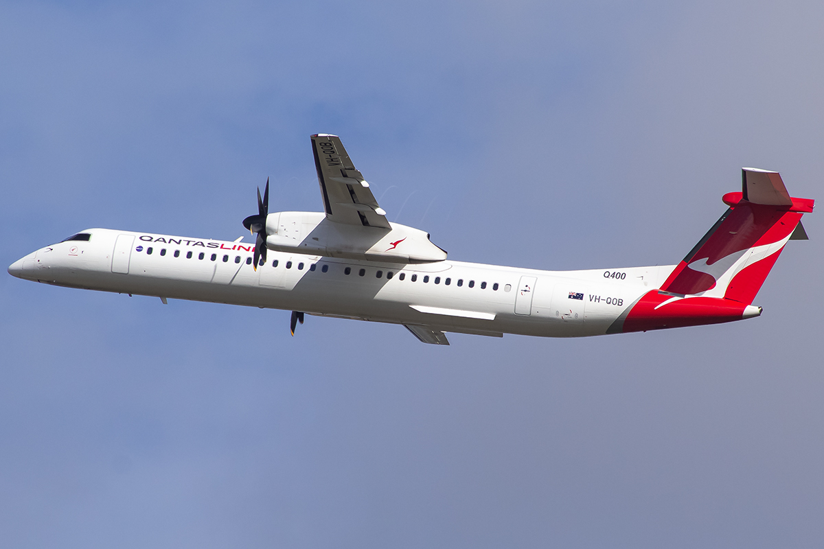 VH-QOB/VHQOB Qantaslink Bombardier Dash 8 Airframe Information - AVSpotters.com