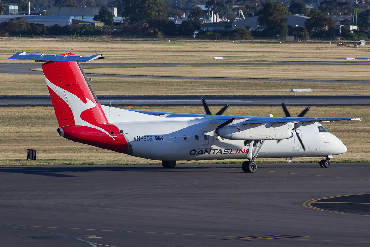 VH-SCE/VHSCE Qantaslink de Havilland Canada DHC-8 Airframe Information - AVSpotters.com