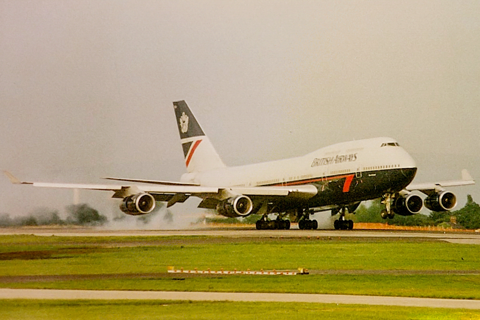 G-BNLV/GBNLV British Airways Boeing 747-436 Photo by AV8 Photos - AVSpotters.com