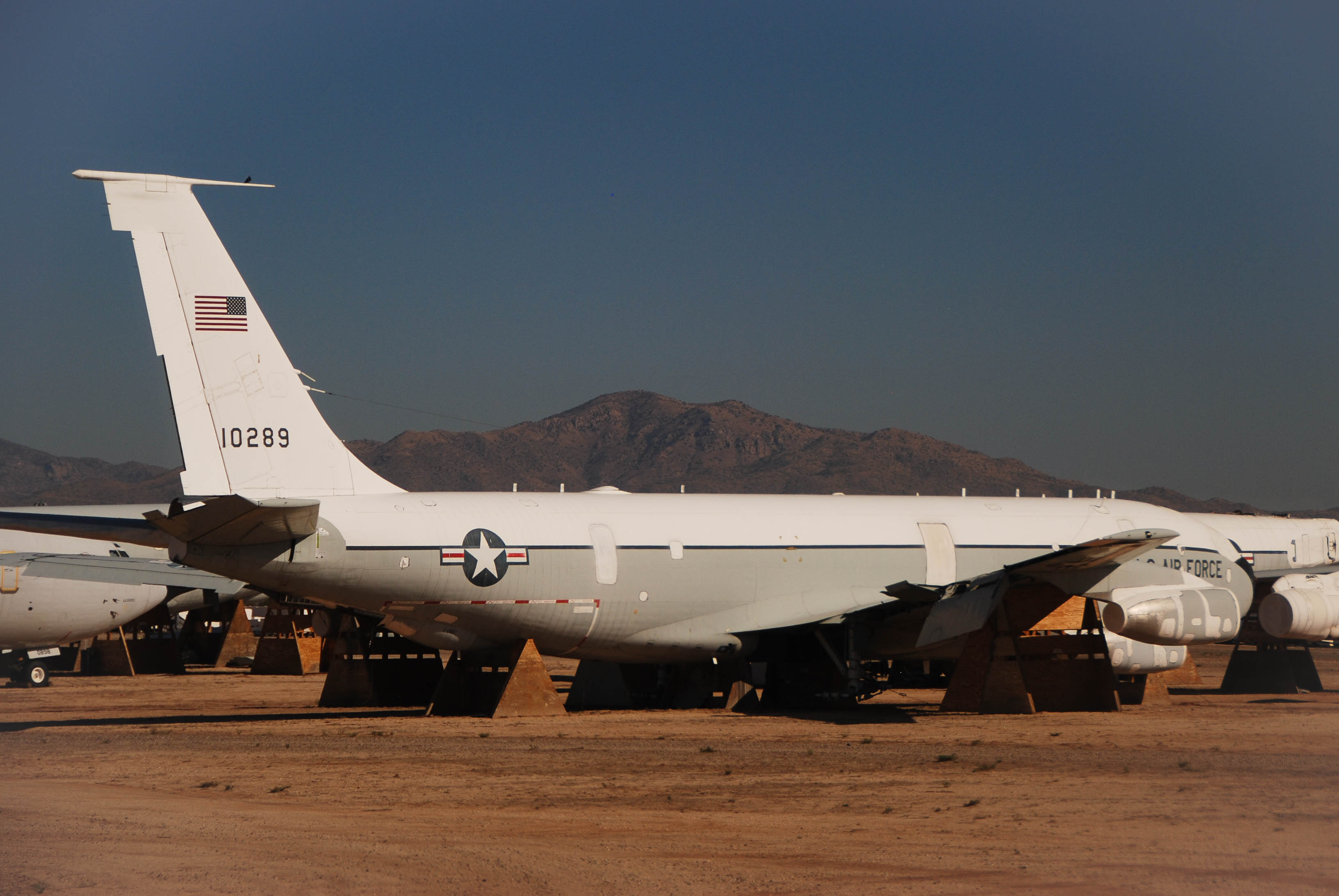 61-0289/610289 Withdrawn from use Boeing EC-135A Stratoliner Photo by colinw - AVSpotters.com
