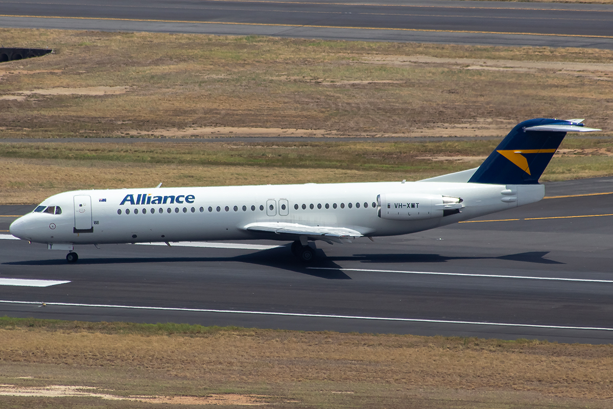 VH-XWT/VHXWT Alliance Airlines  Fokker F-100 Photo by JLRAviation - AVSpotters.com