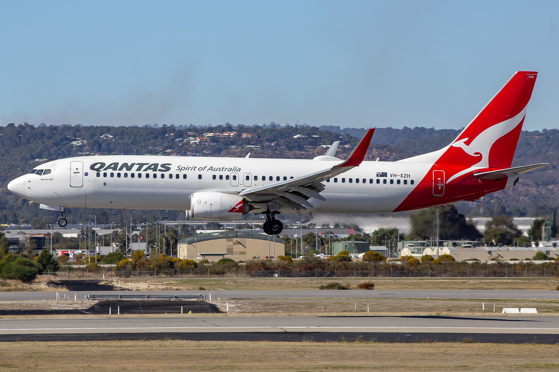 VH-XZH/VHXZH Qantas Boeing 737 NG Airframe Information - AVSpotters.com