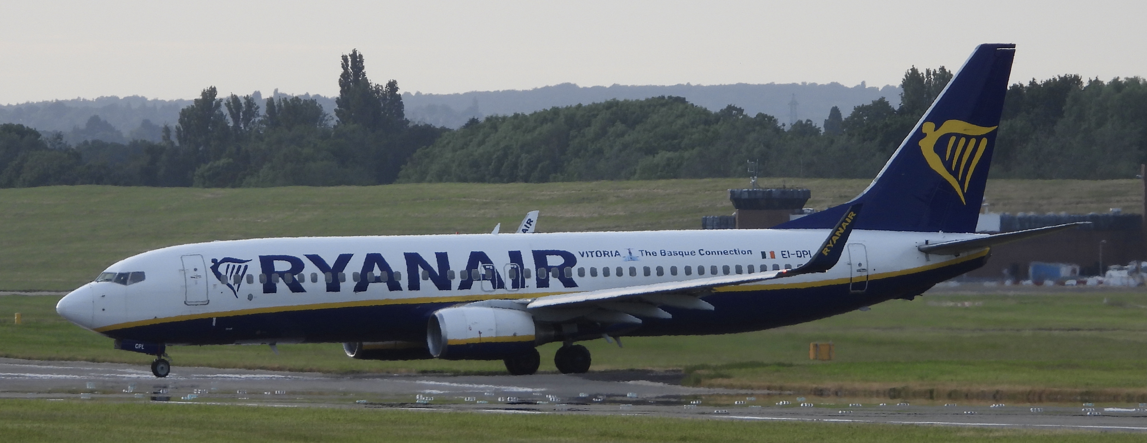 EI-DPL/EIDPL Ryanair Boeing 737-8AS(WL) Photo by Emirates101 - AVSpotters.com