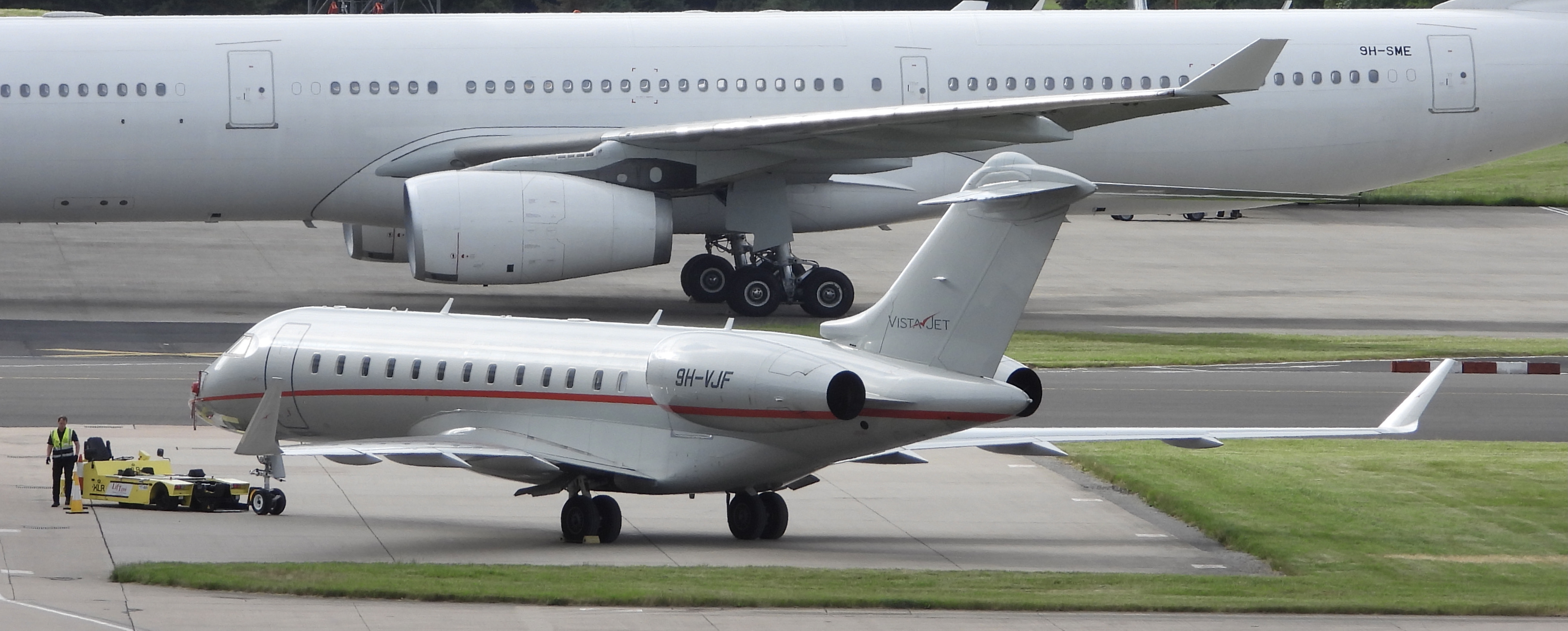 9H-VJF/9HVJF VistaJet Malta Bombardier BD-700-1A10 Global 6000 Photo by Emirates101 - AVSpotters.com