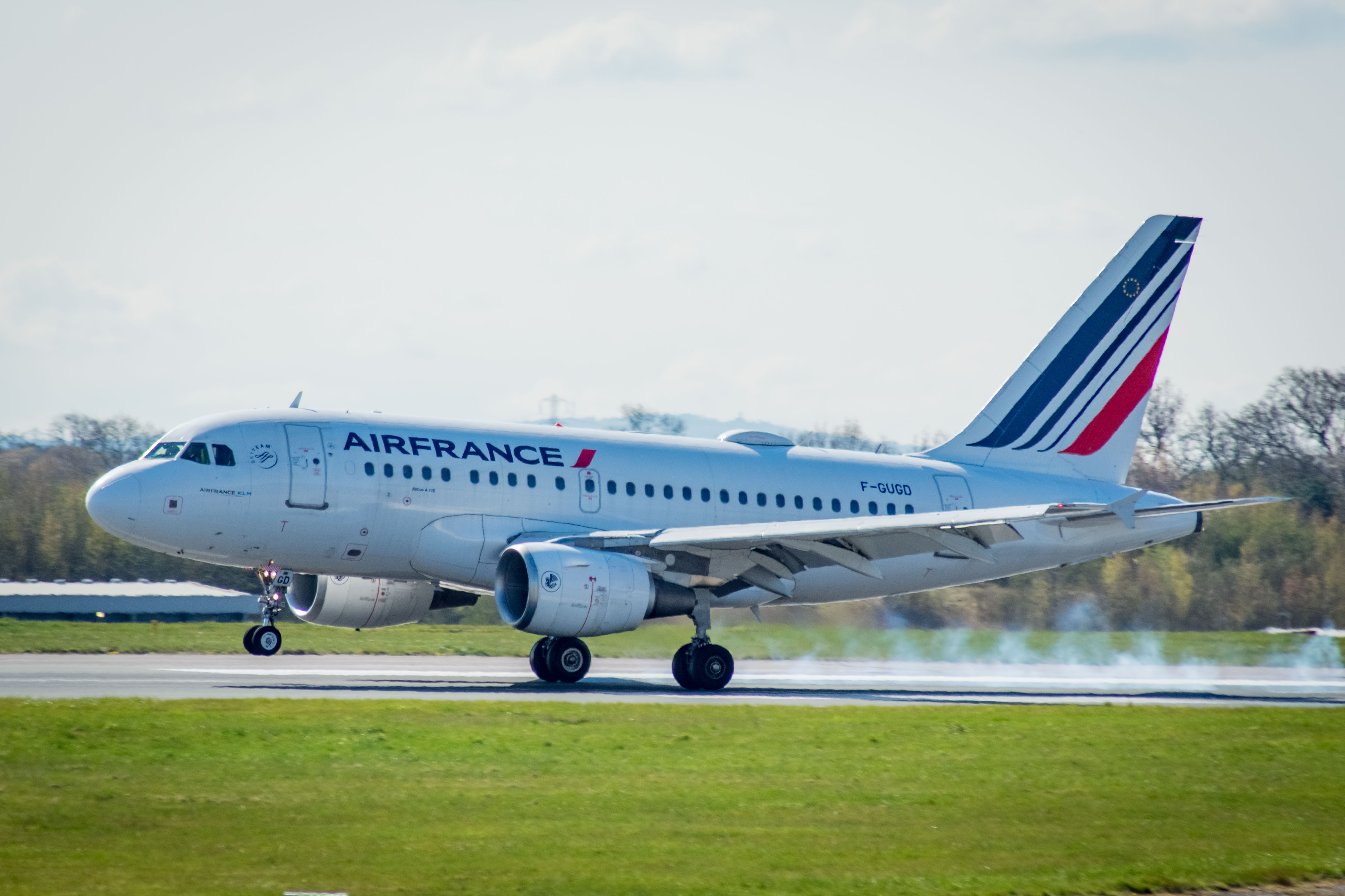 F-GUGD/FGUGD Air France Airbus A318-111 Photo by AV8 Photos - AVSpotters.com