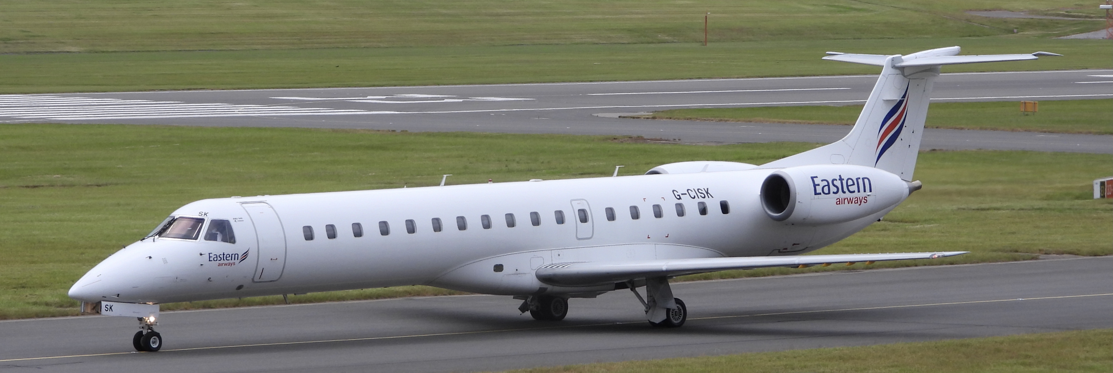 G-CISK/GCISK Eastern Airways Embraer ERJ-145LR Photo by Emirates101 - AVSpotters.com