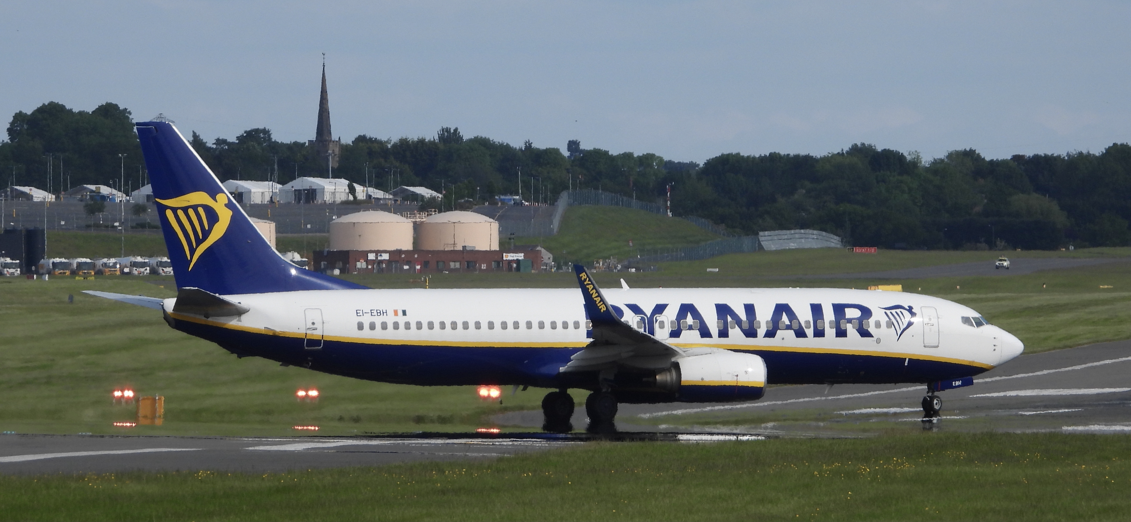 EI-EBH/EIEBH Ryanair Boeing 737-8AS(WL) Photo by Emirates101 - AVSpotters.com