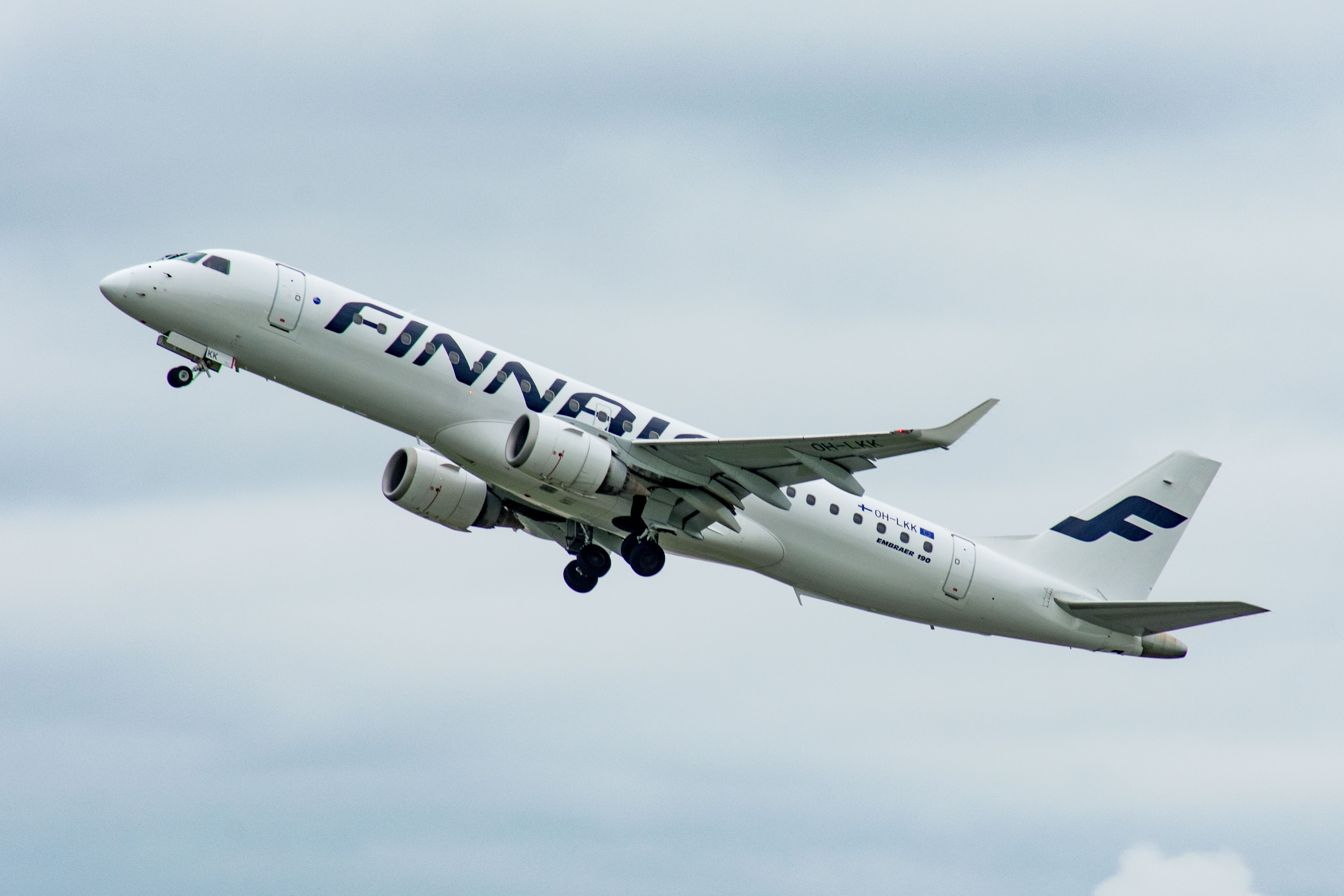 OH-LKK/OHLKK Finnair Embraer ERJ-190 Airframe Information - AVSpotters.com
