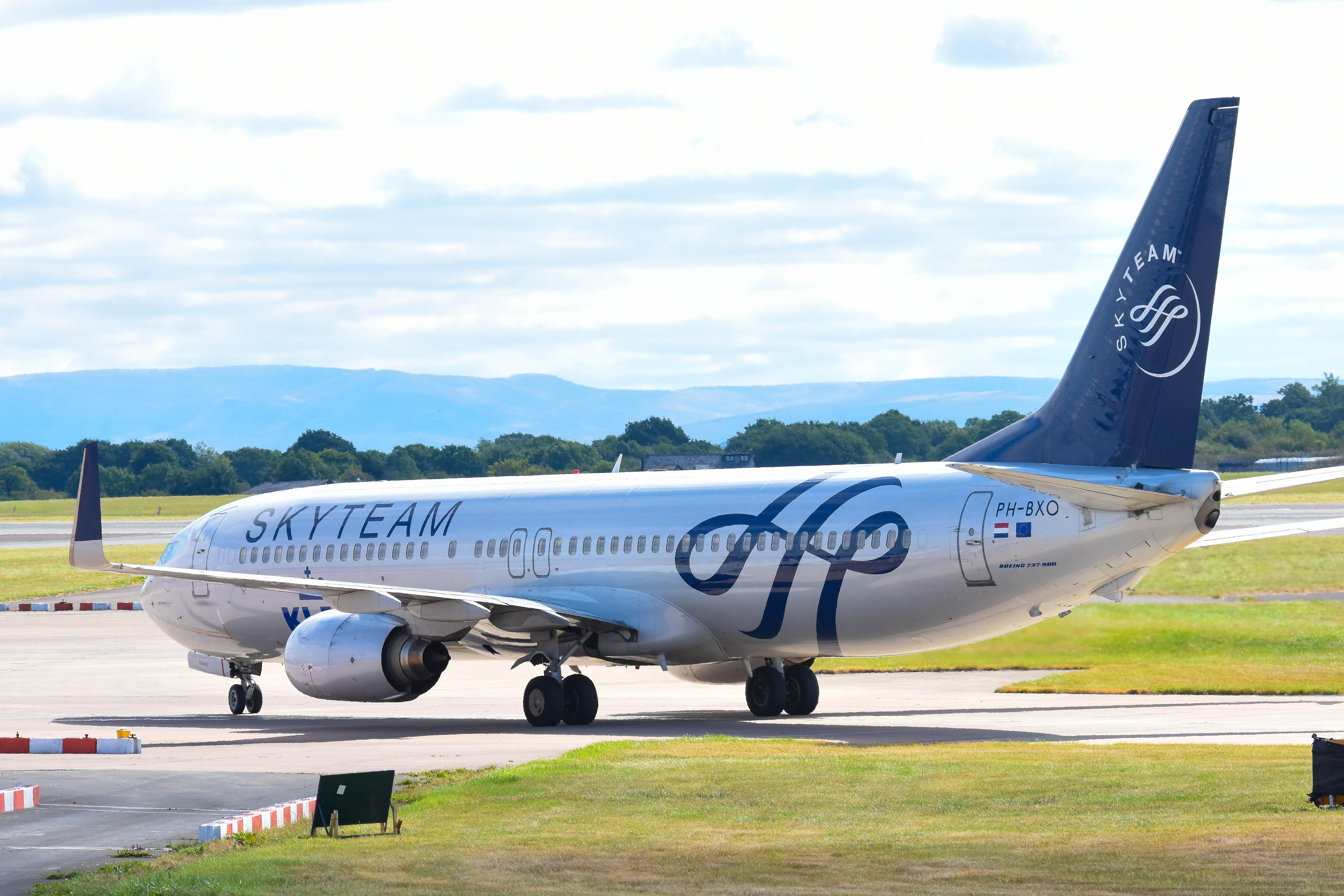 PH-BXO/PHBXO KLM Royal Dutch Airlines Boeing 737-9K2(WL) Photo by colinw - AVSpotters.com