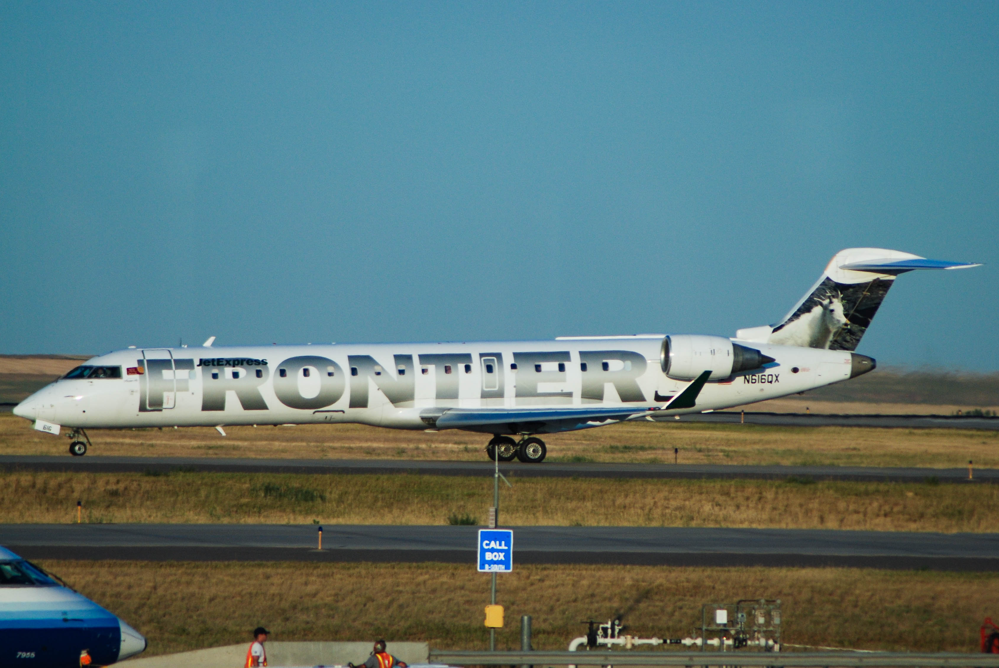 N616QX/N616QX Horizon Air Bombardier CRJ-701 Photo by colinw - AVSpotters.com